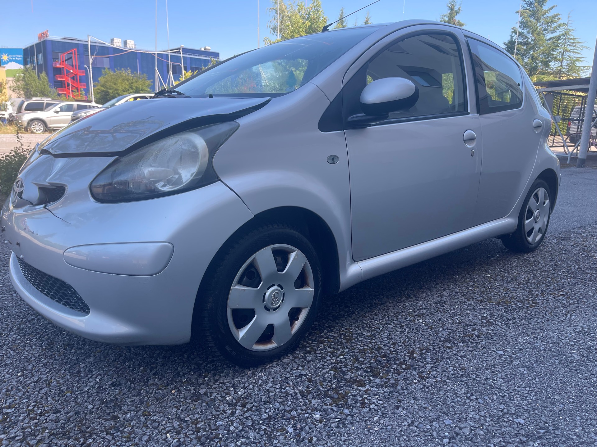 TOYOTA Aygo 1.0 Linea Terra-image-6