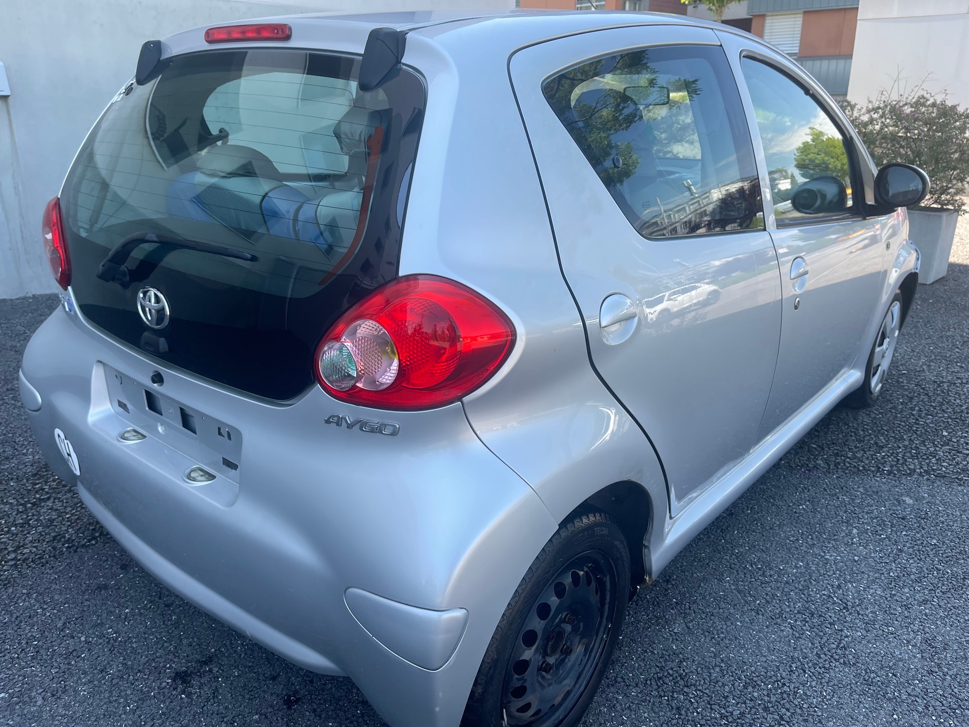 TOYOTA Aygo 1.0 Linea Terra-image-3