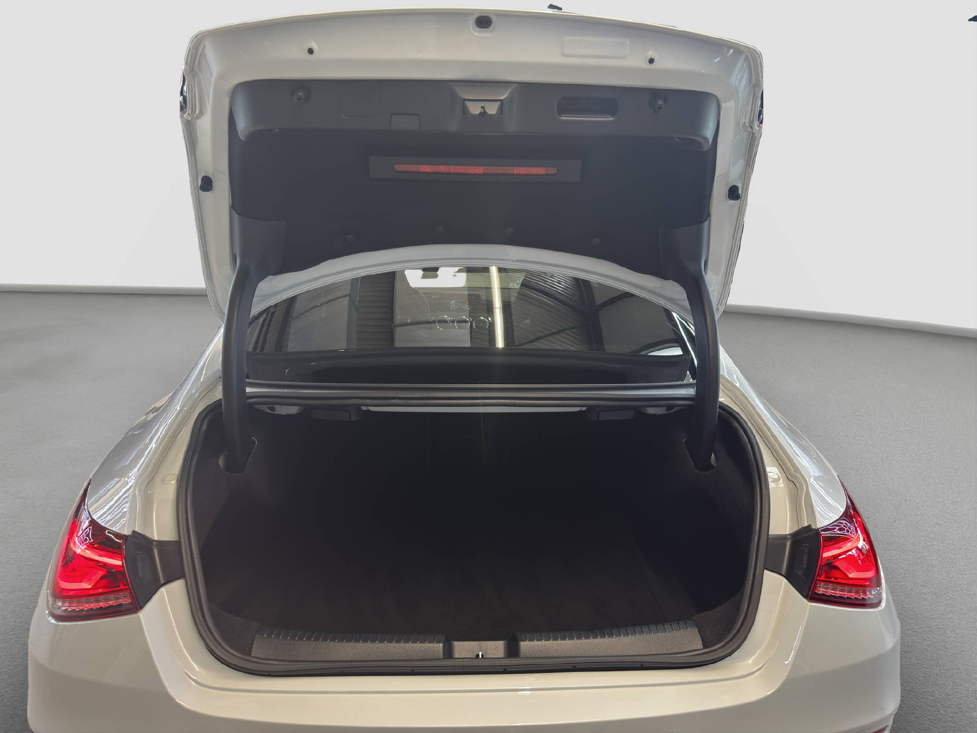 MERCEDES-BENZ CLA 45 S AMG 4MATIC+-image-14