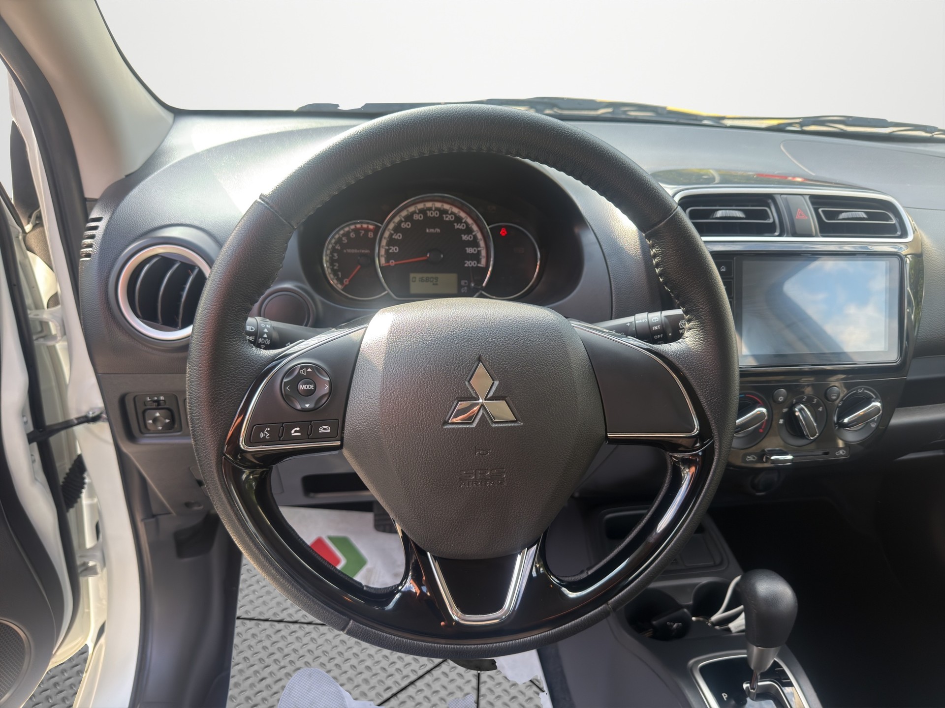 MITSUBISHI Space Star 1.2 CVT Inform-image-8