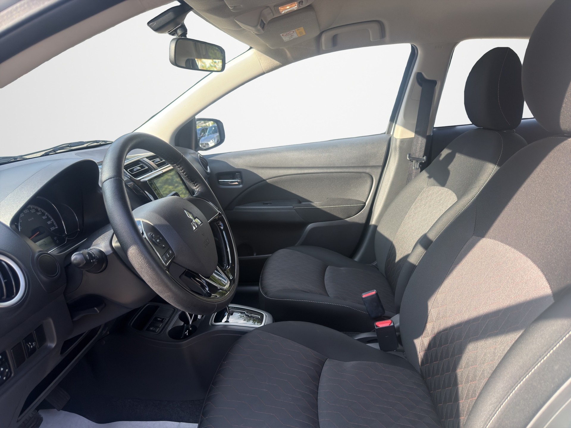 MITSUBISHI Space Star 1.2 CVT Inform-image-7