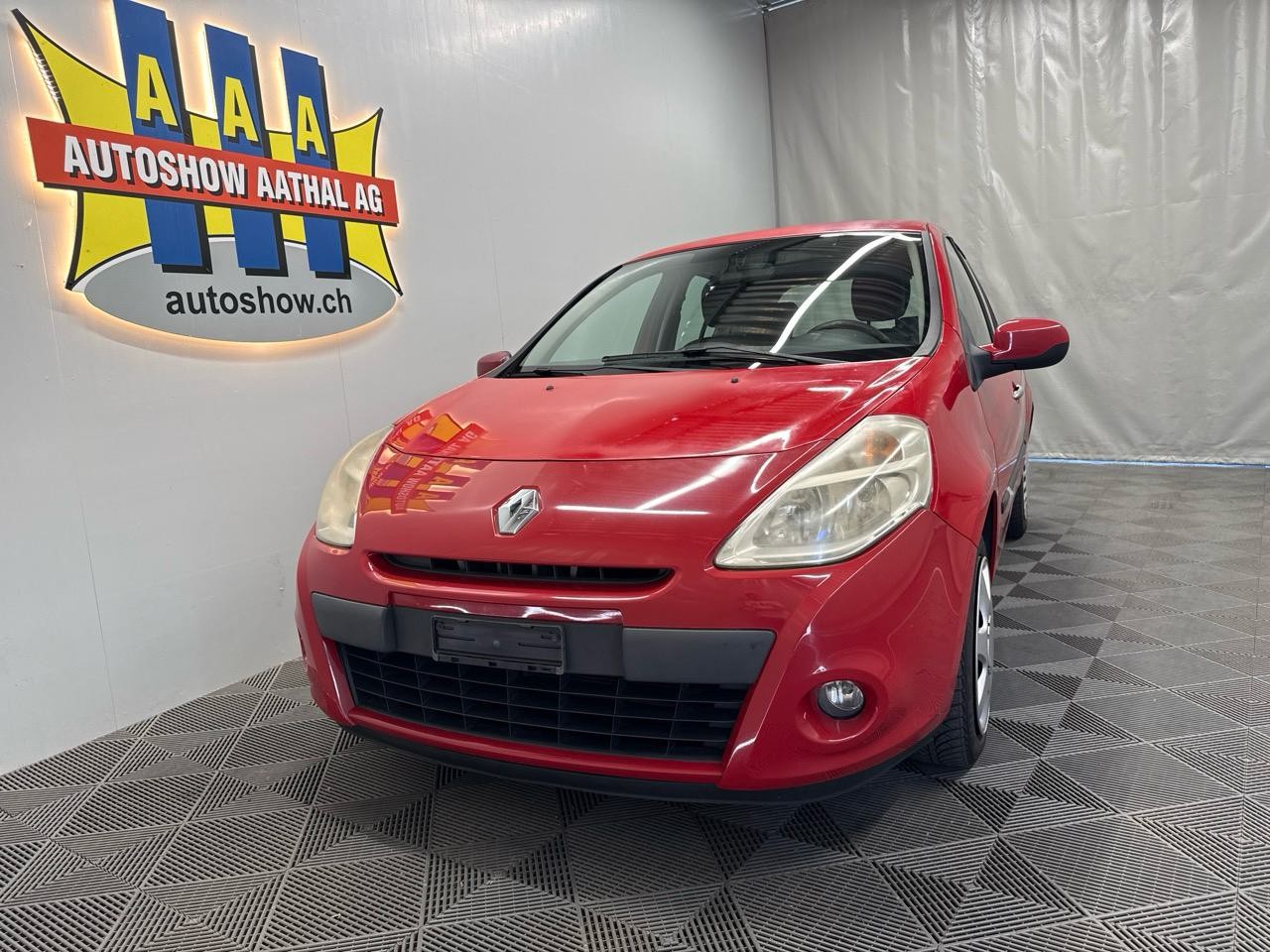 RENAULT Clio 1.2 16V Dynamique-image-8