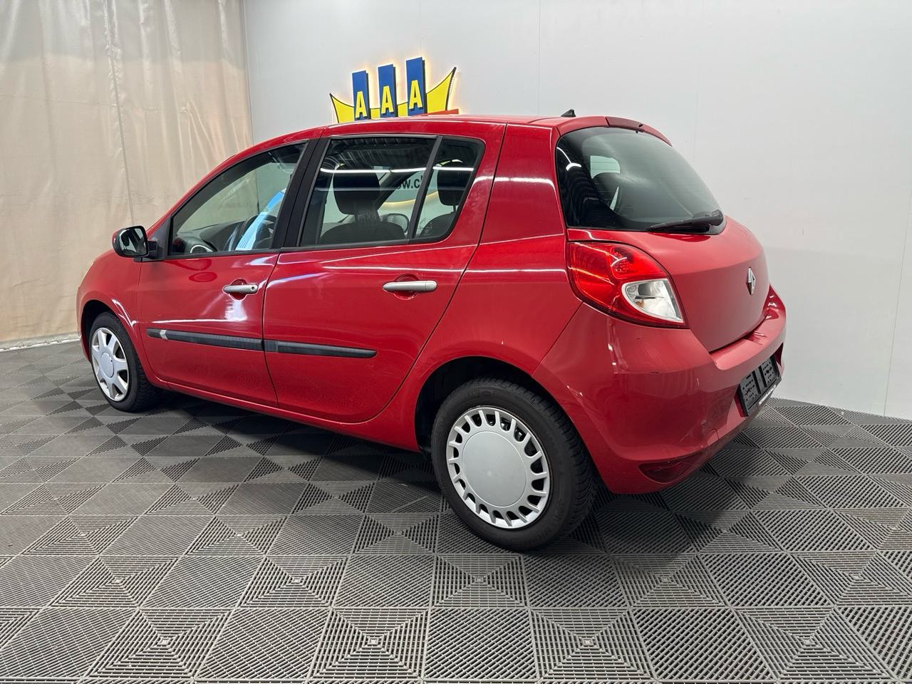 RENAULT Clio 1.2 16V Dynamique-image-1