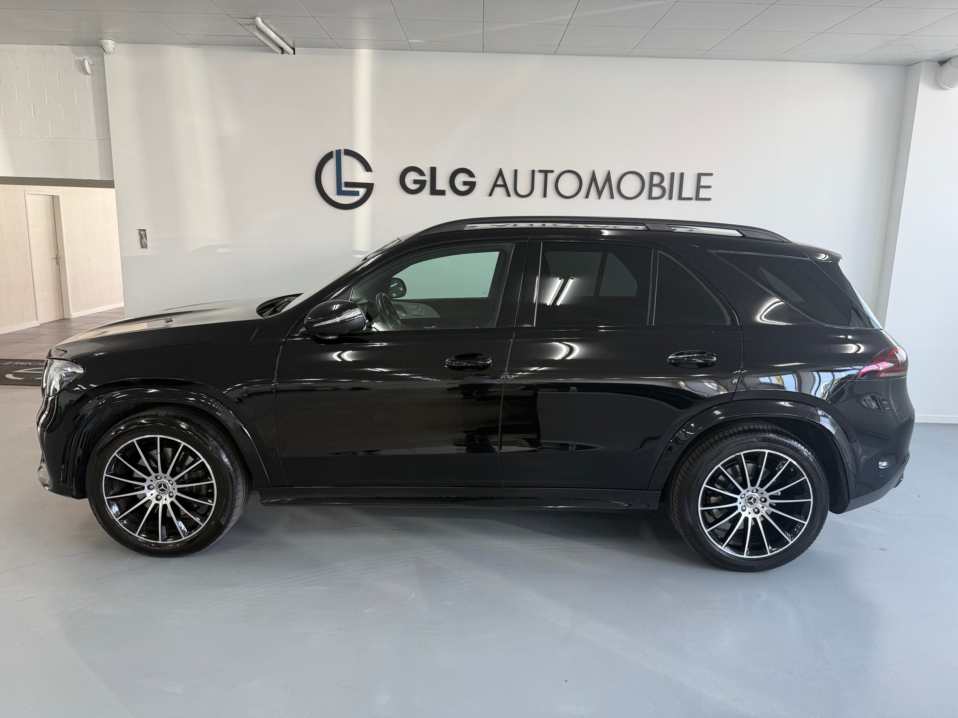 MERCEDES-BENZ GLE 400 d 4Matic 9G-Tronic-showroom-element-1