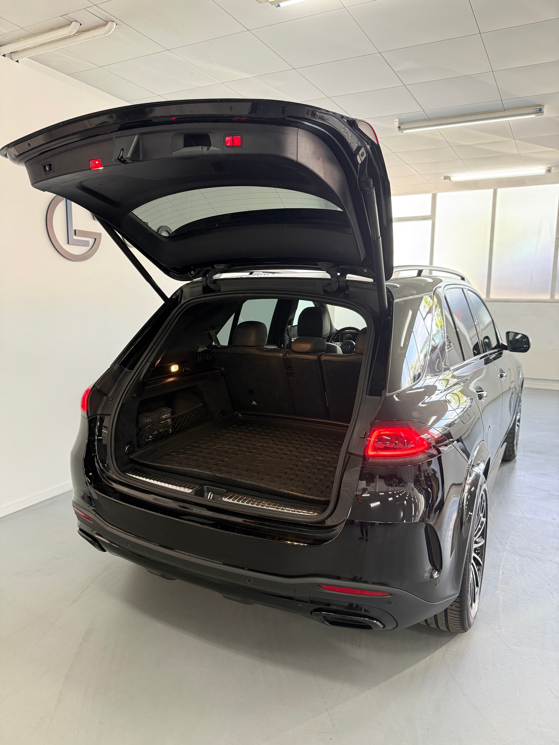MERCEDES-BENZ GLE 400 d 4Matic 9G-Tronic-image-16