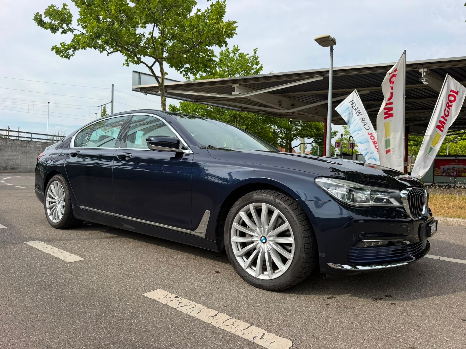 BMW 730d xDrive Steptronic-image-0