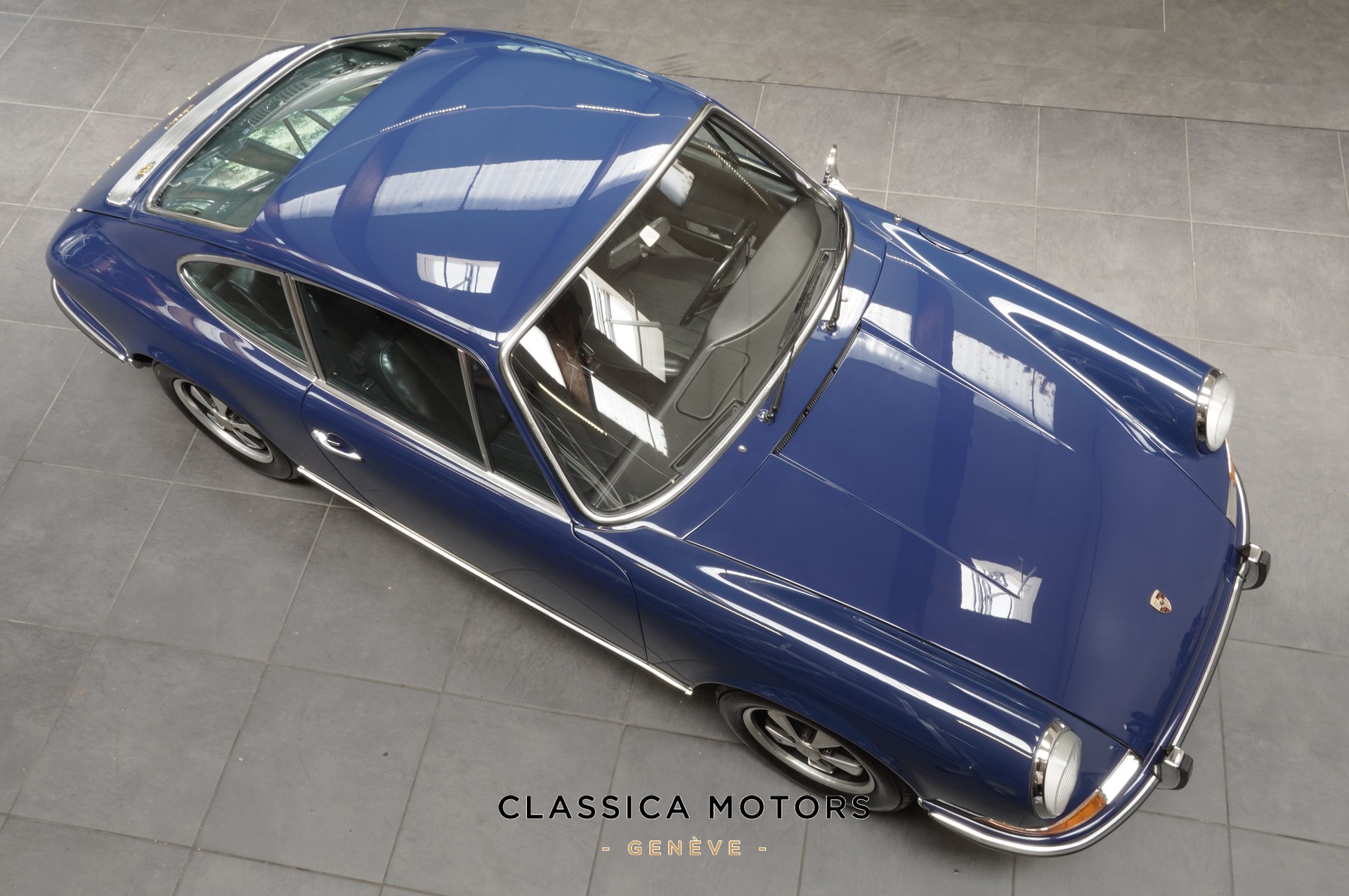 PORSCHE 911 2.2 E-image-14