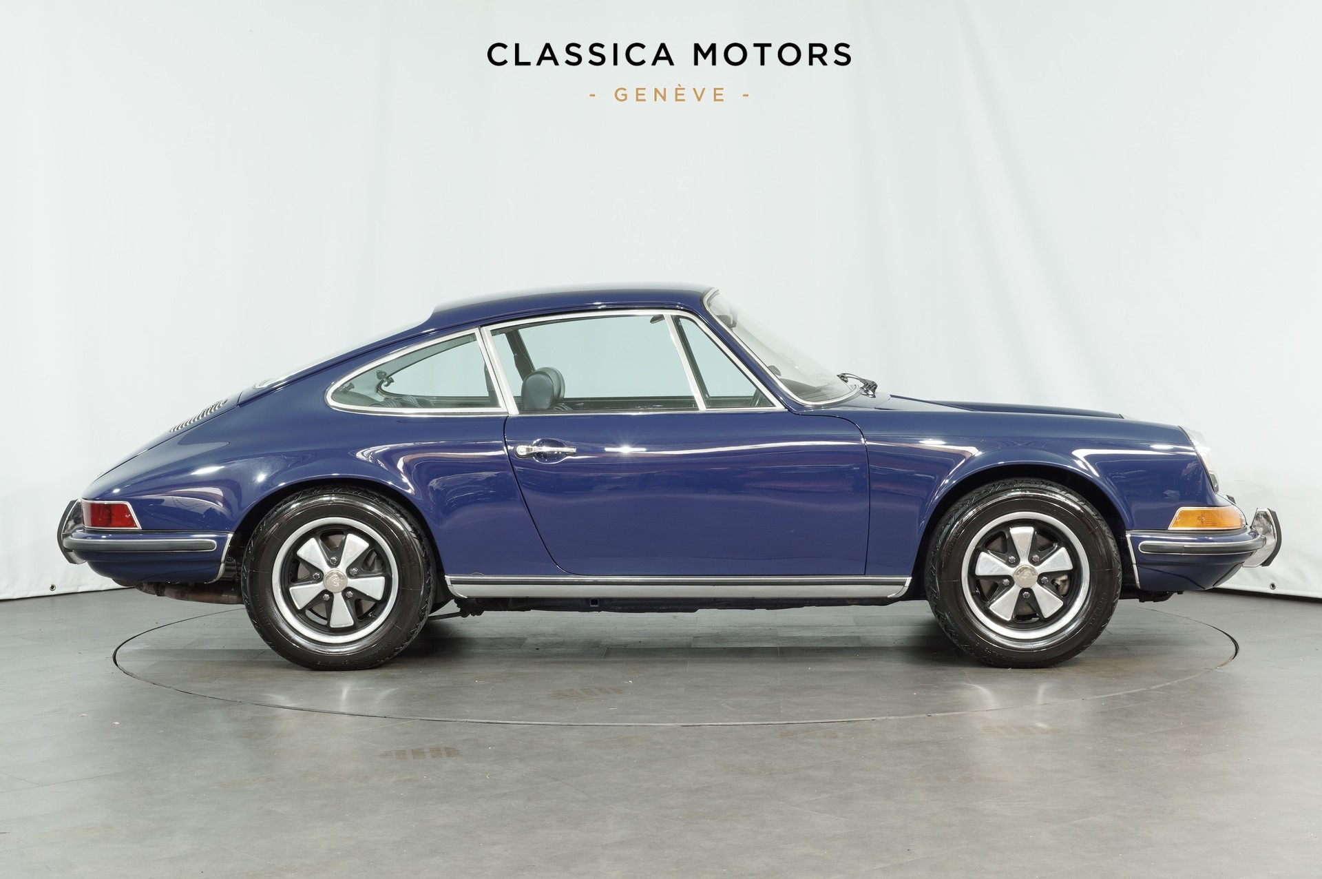 PORSCHE 911 2.2 E-image-2