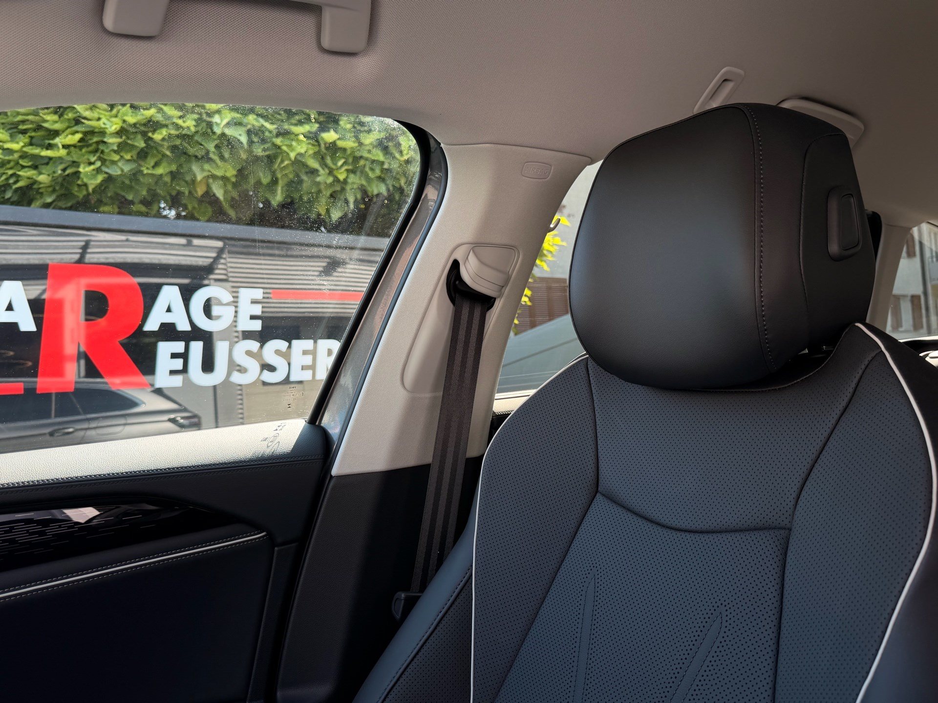 VW Passat Variant 1.5 TSI eHybrid 204 PS Elegance *** WUNDERSCHÖNES FAHRZEUG MIT TOP AUSSTATTUNG !!! ***-image-25
