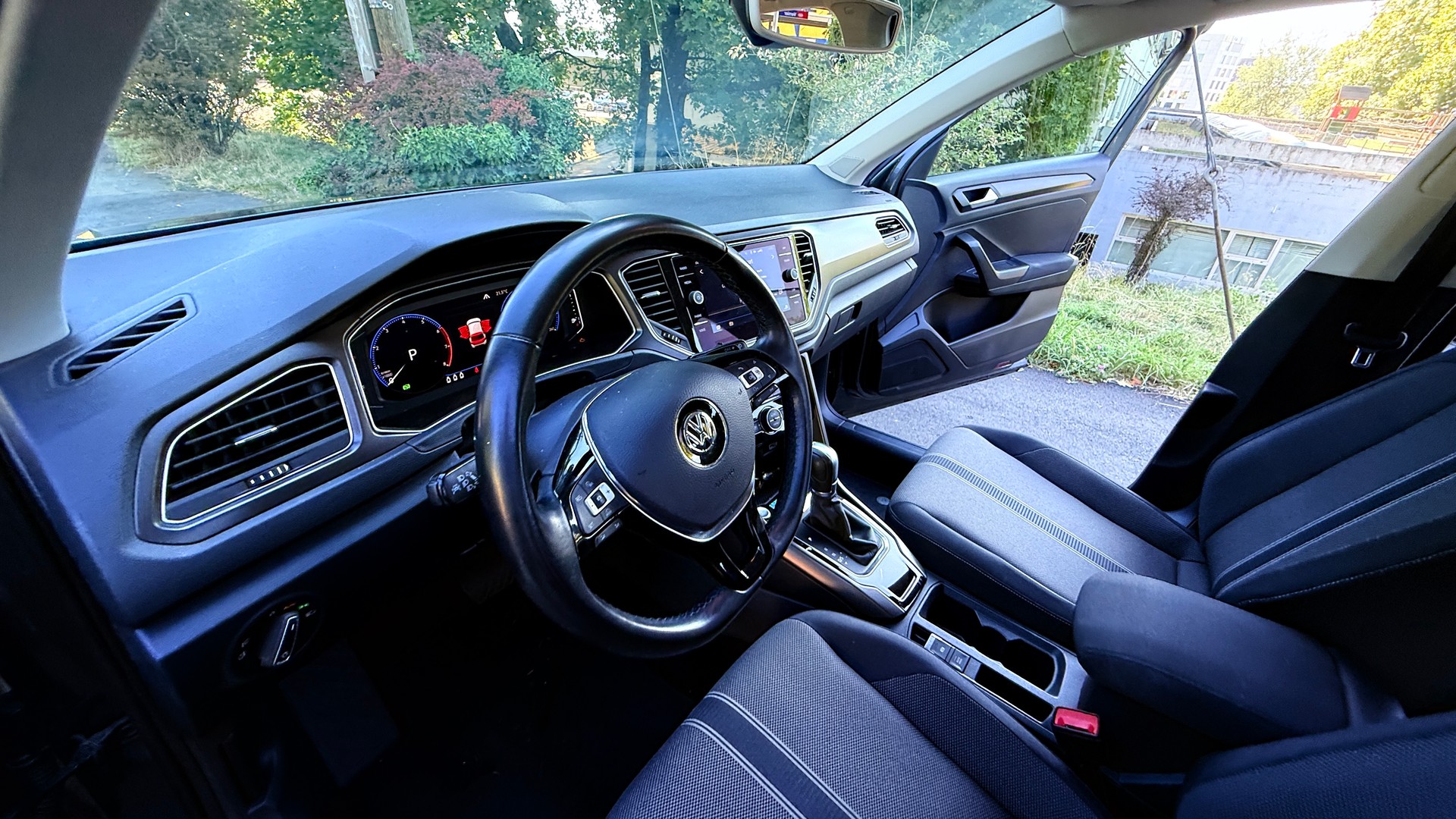 VW T-Roc 1.5 TSI EVO Advance DSG-image-10
