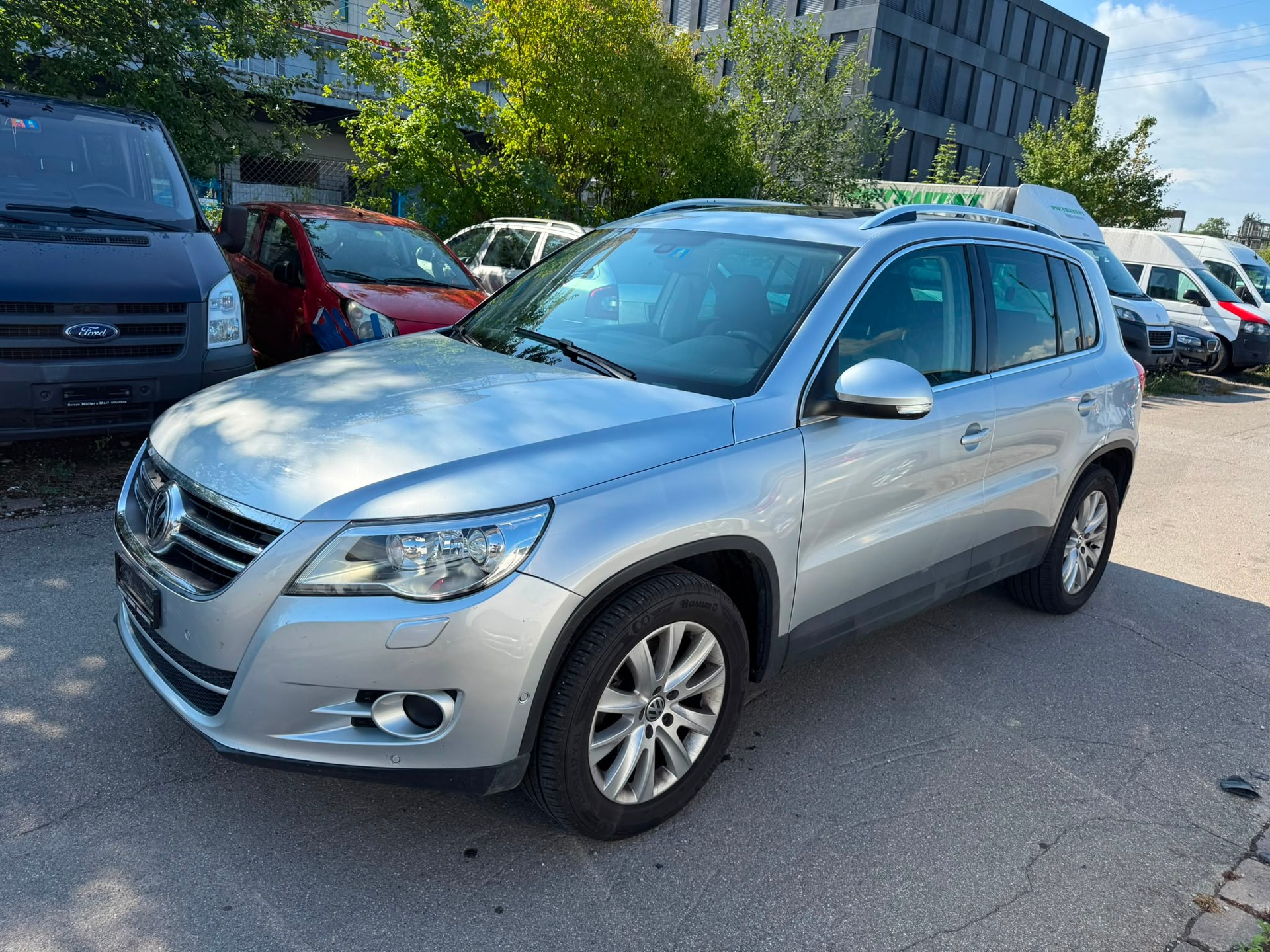 VW Tiguan 2.0 TDI Trend&Fun Tiptronic-image-1