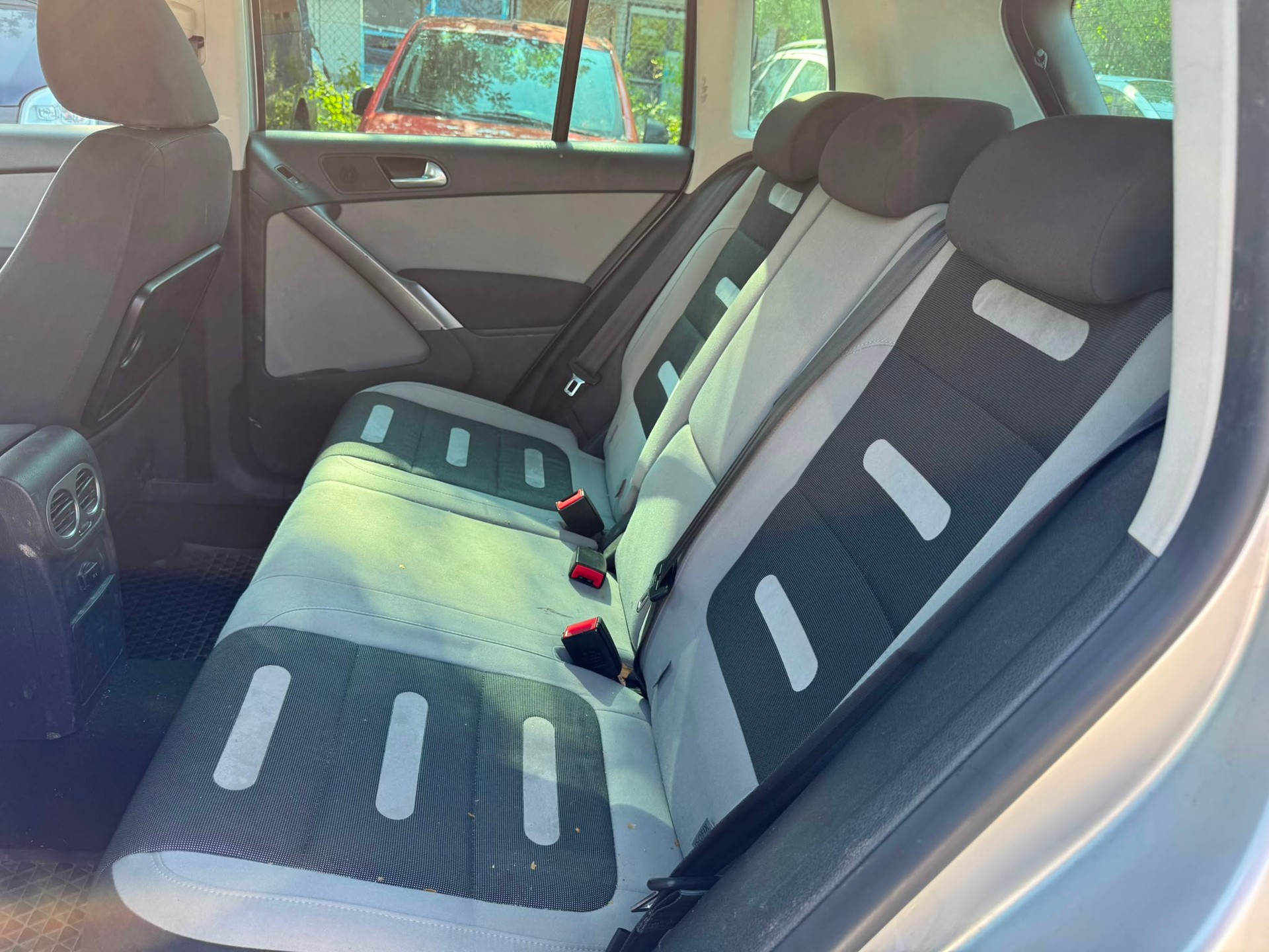 VW Tiguan 2.0 TDI Trend&Fun Tiptronic-image-7