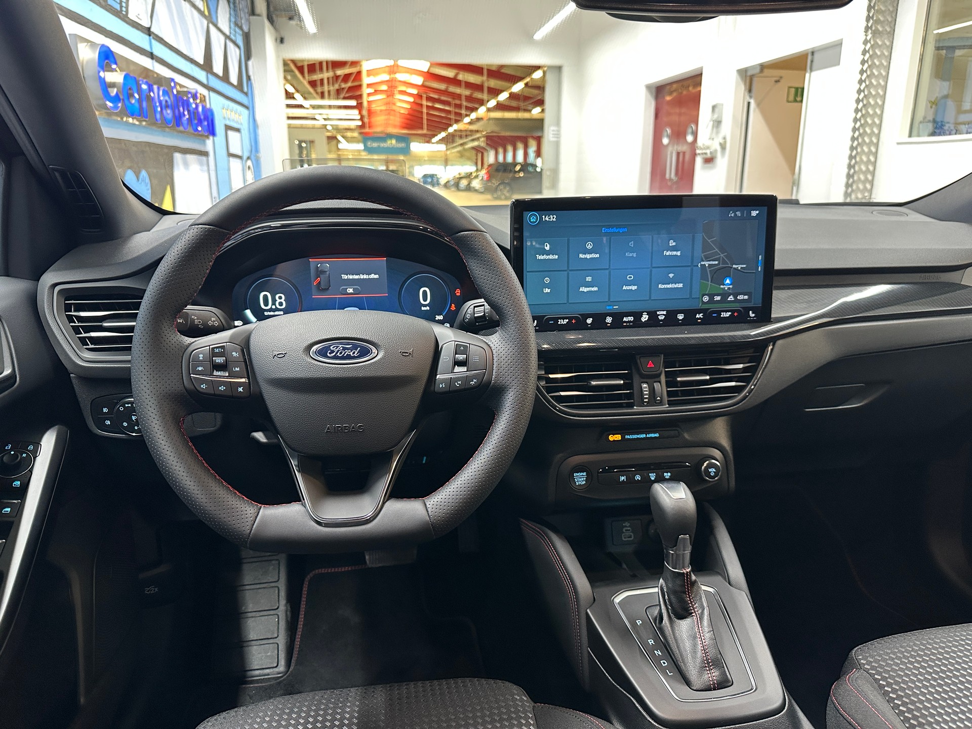 FORD Focus 1.0 MHEV ST-Line X Automat-image-9