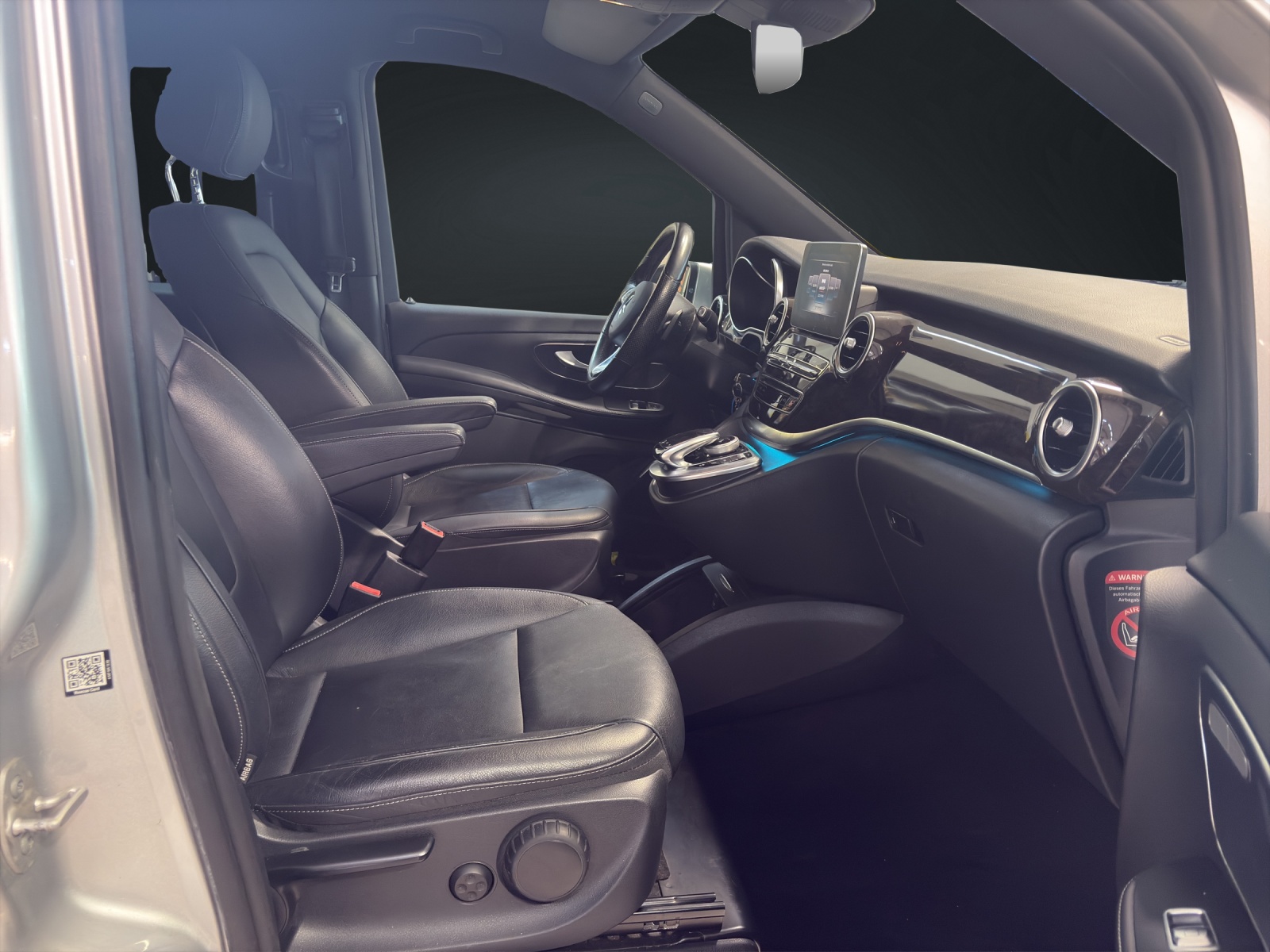 MERCEDES-BENZ V 250 d Swiss Edition lang 4Matic 7G-Tronic-image-11
