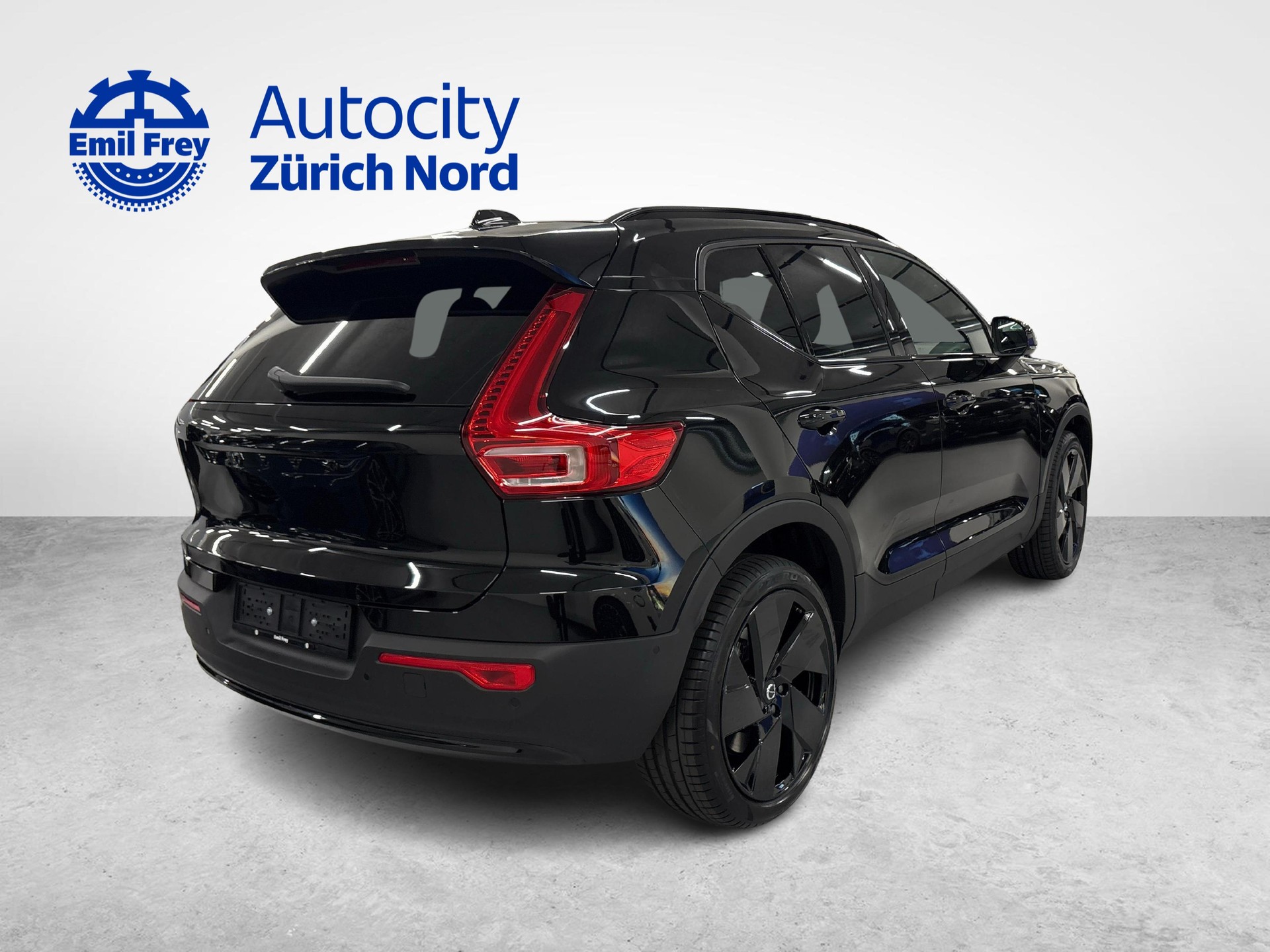 VOLVO EX40 Twin Black Edition AWD-image-4