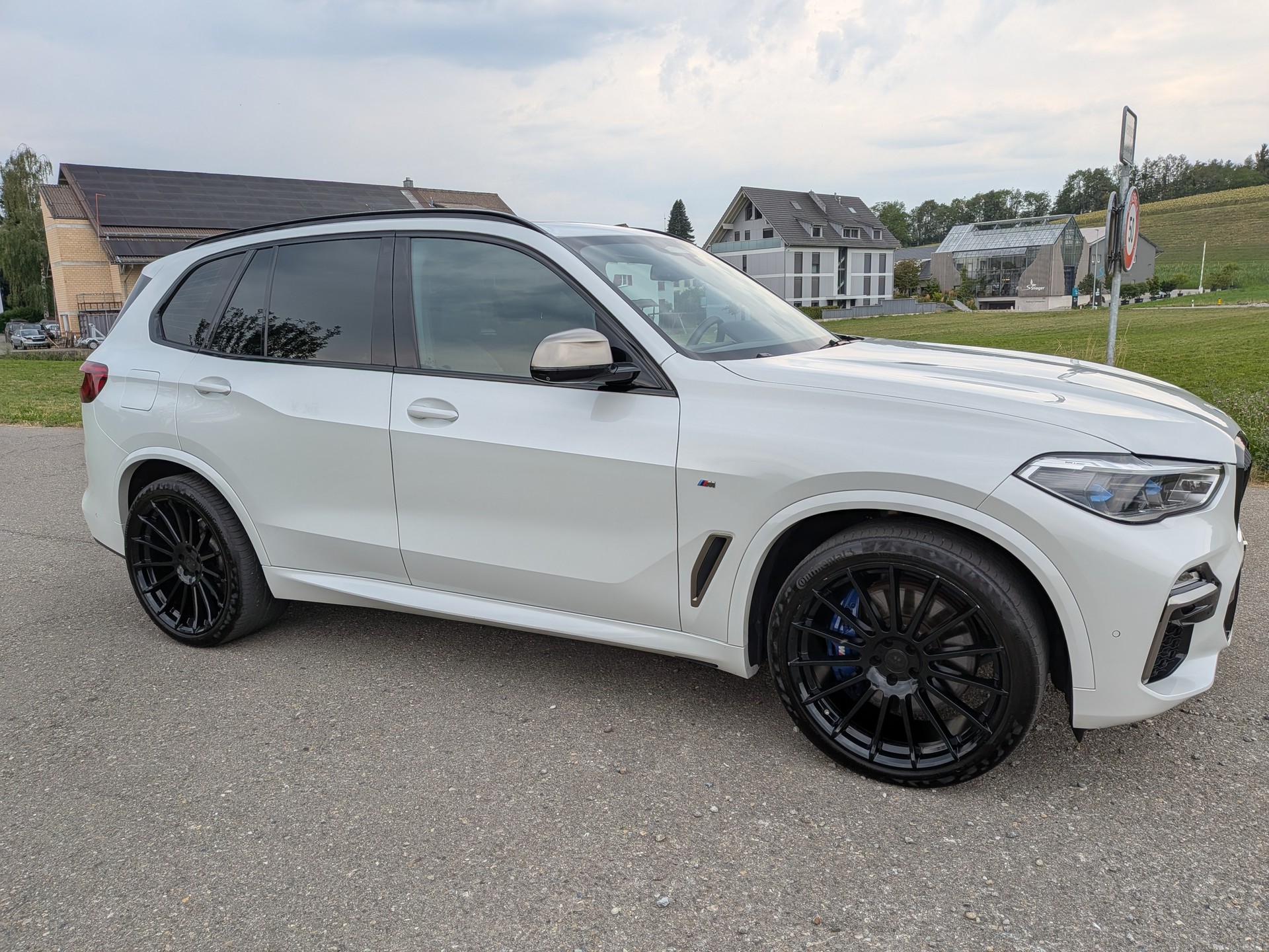 BMW X5 xDrive M50d Steptronic-image-3