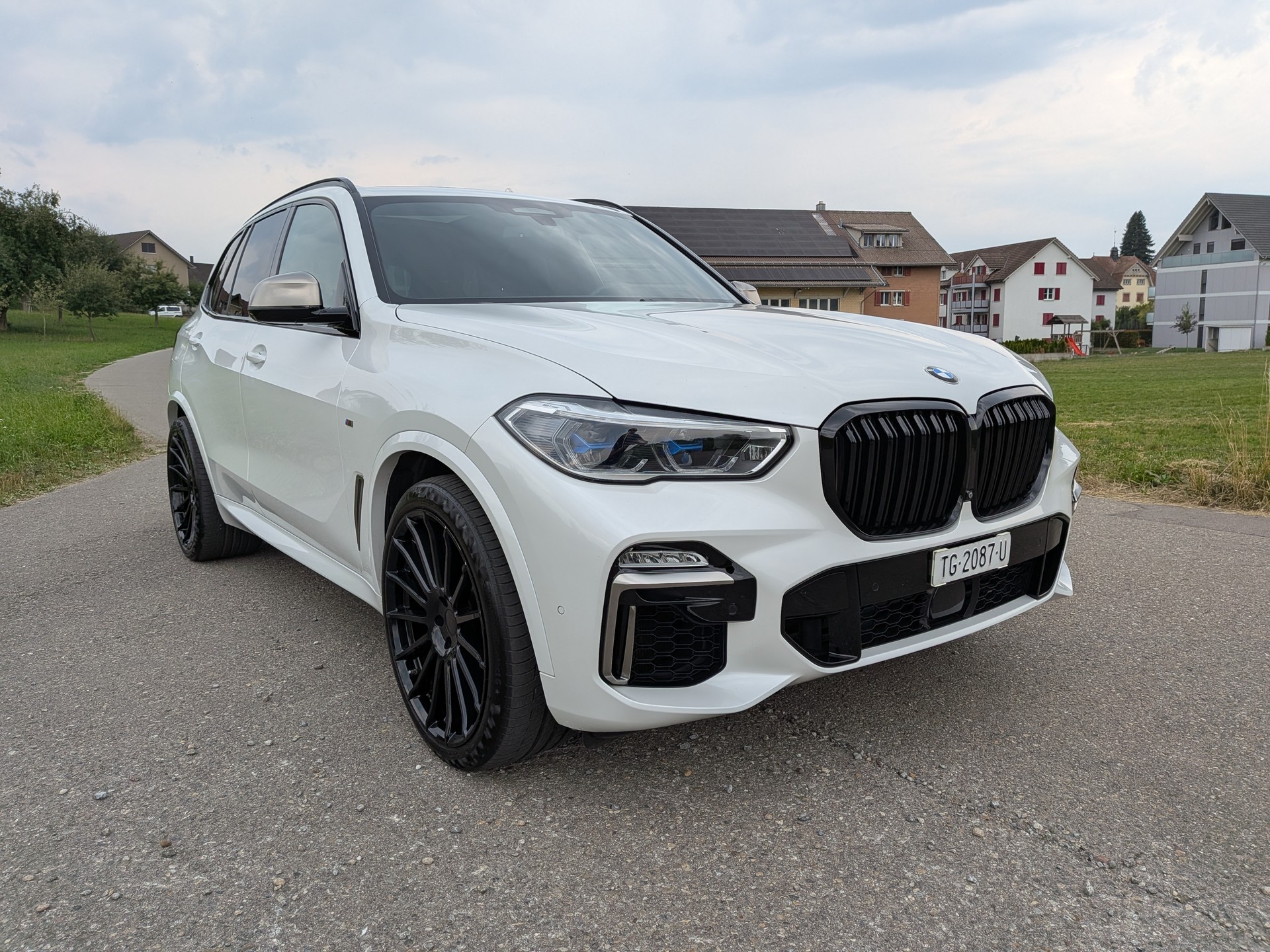 BMW X5 xDrive M50d Steptronic-image-5
