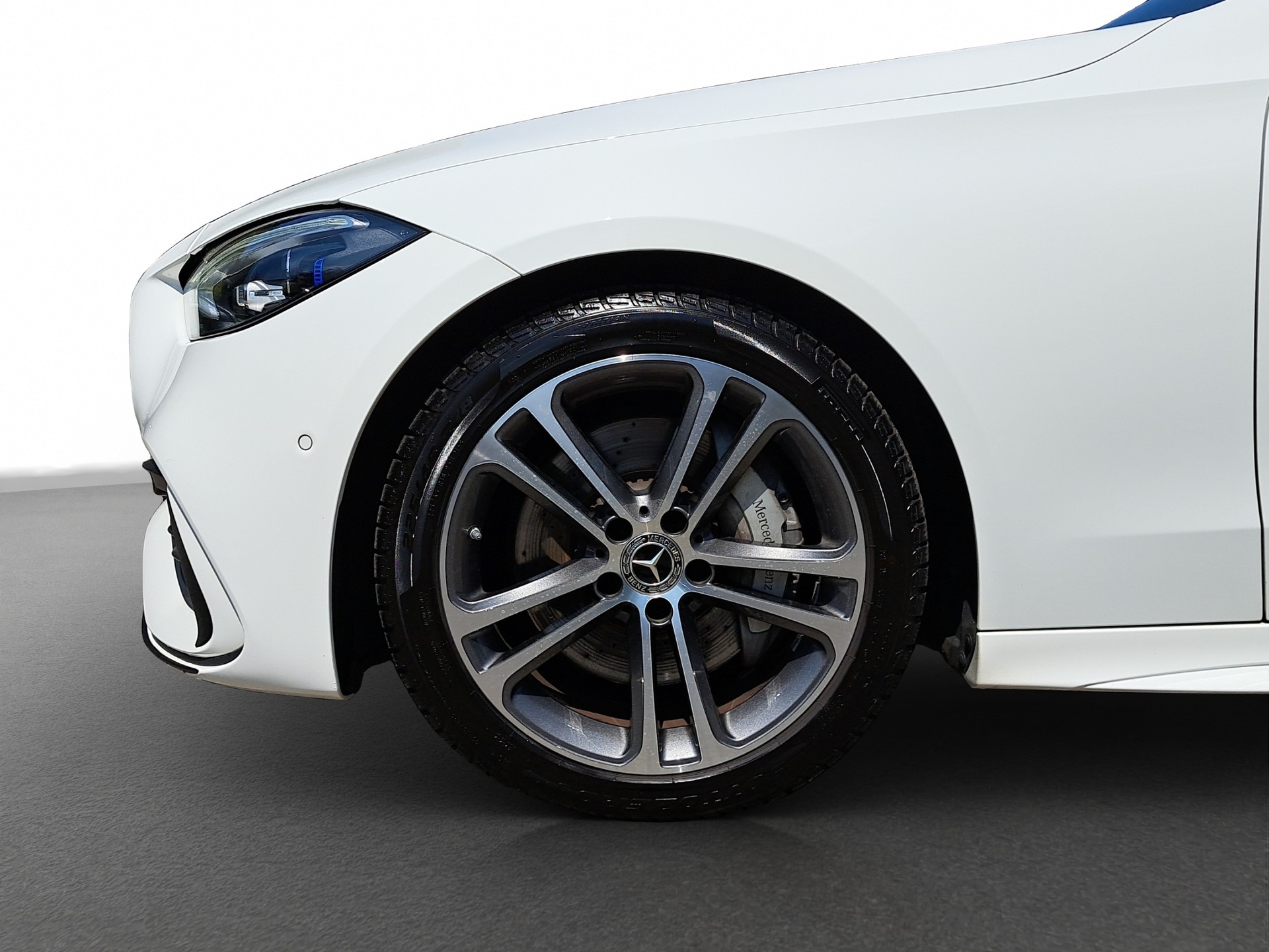 MERCEDES-BENZ C 220 d T AMG Line *Anhängerkupplung / Pack Sport Black / 360°Cam*-image-3