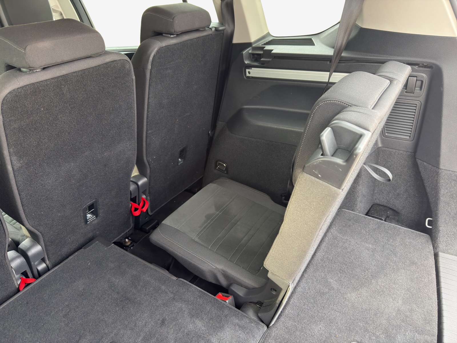 VW Touran 1.5 TSI EVO Highline DSG-image-13