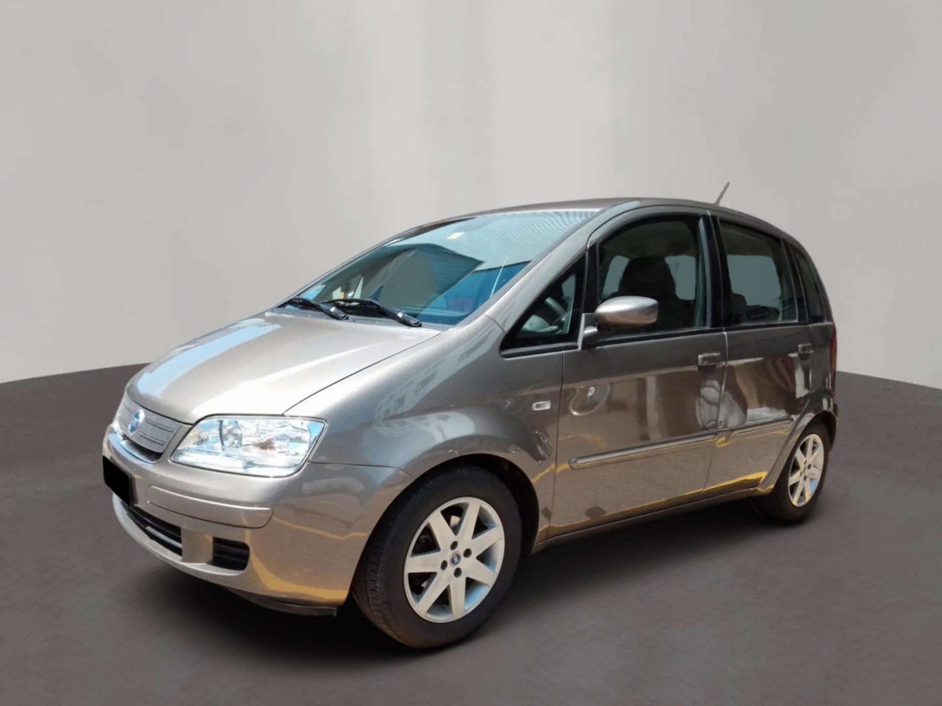 FIAT Idea 1.4 16V Dynamic-image-2