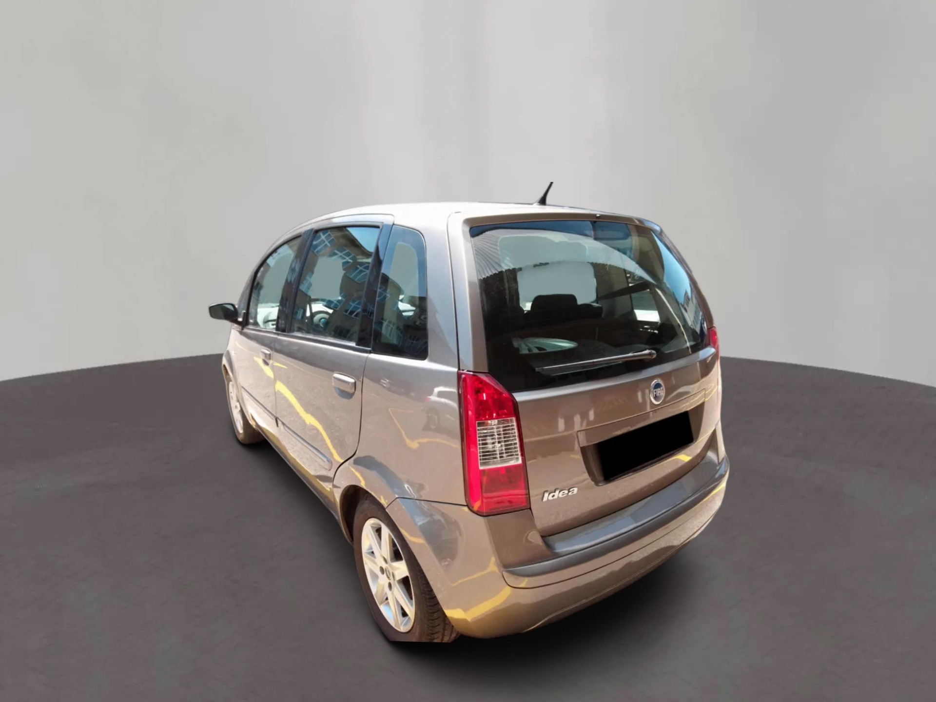 FIAT Idea 1.4 16V Dynamic-image-5