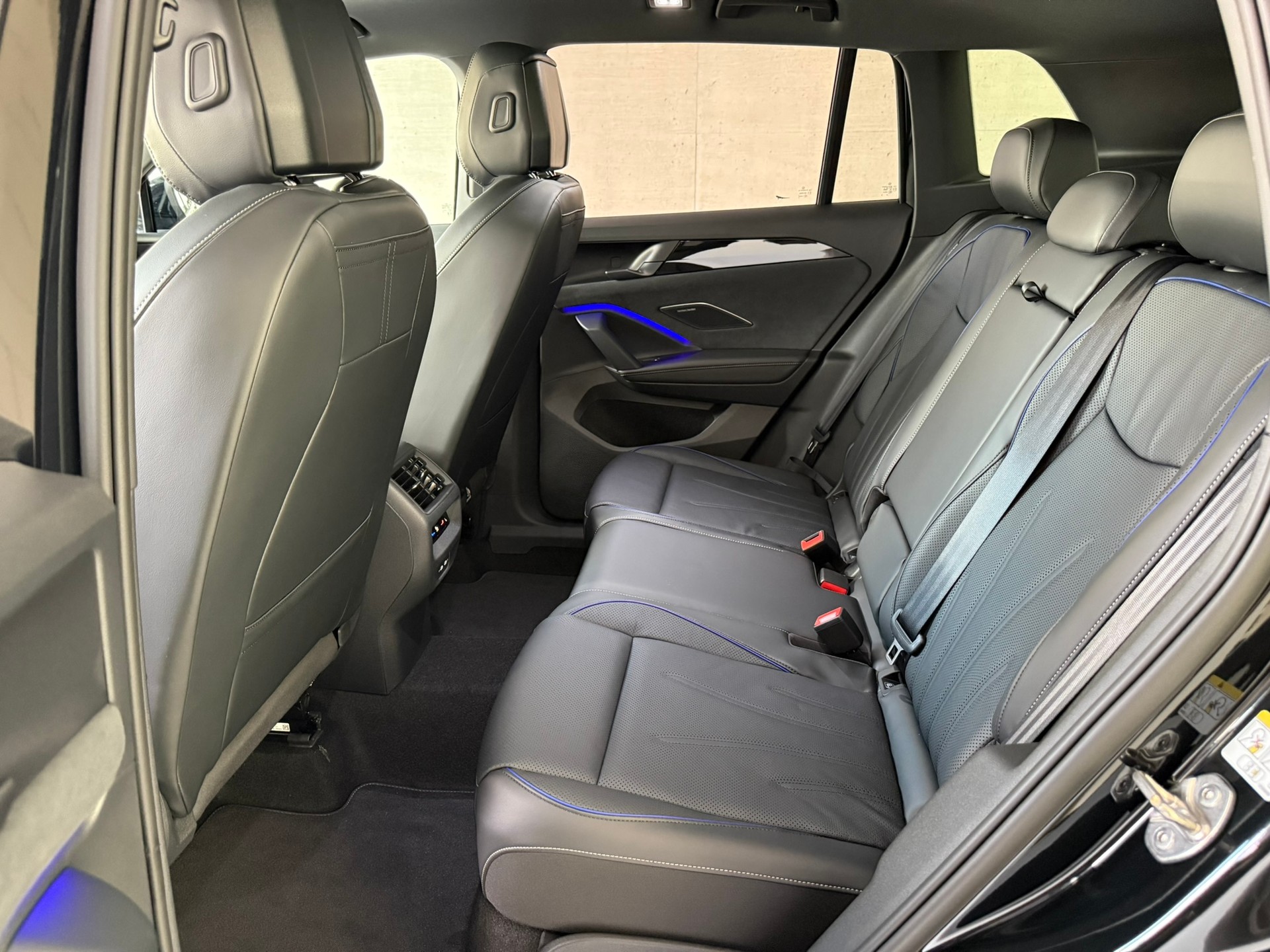 VW Tiguan 2.0 TSI DSG R-Line United 4Motion-image-8