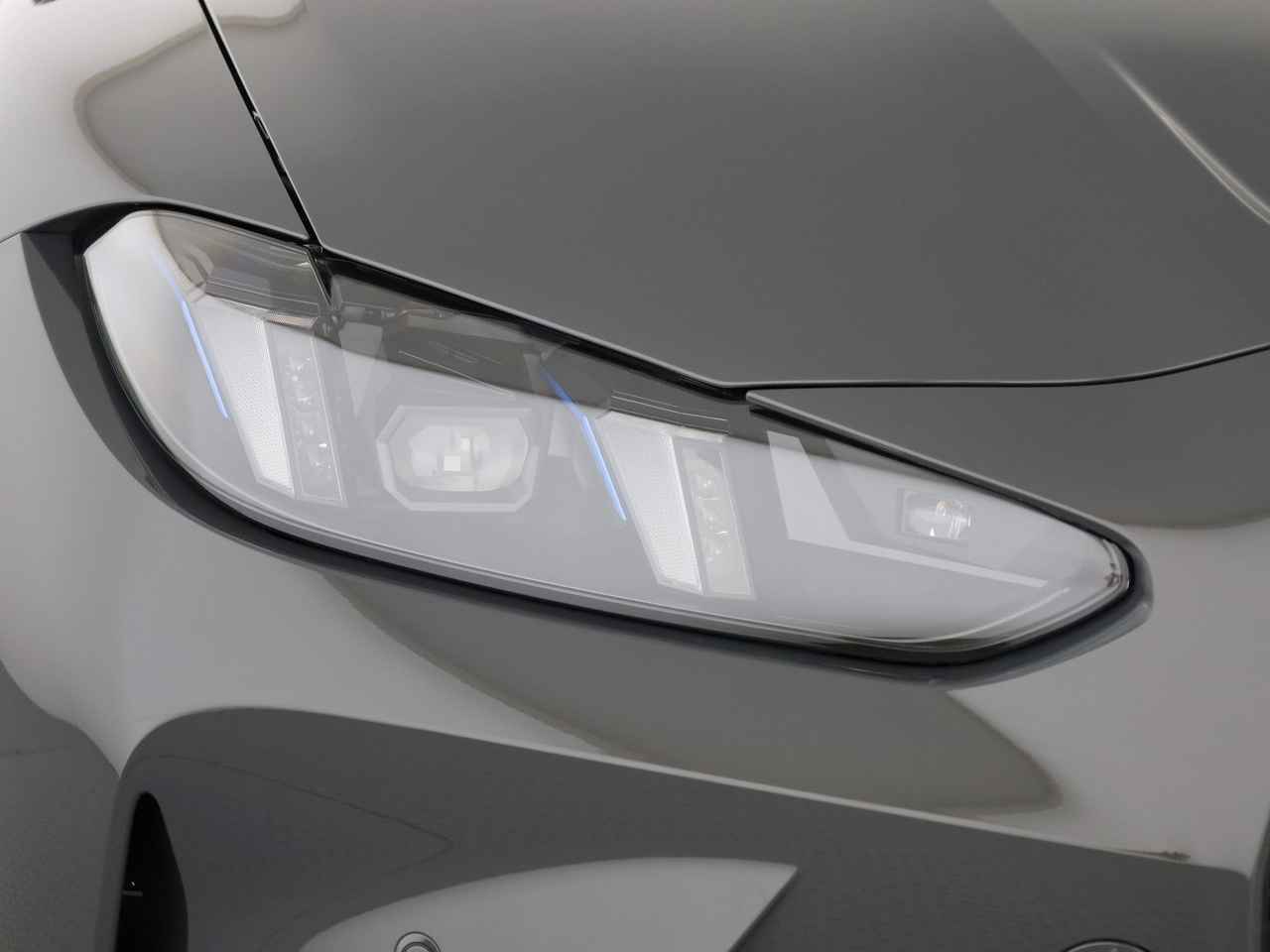 BMW M3 Touring xDrive Competition M-image-6