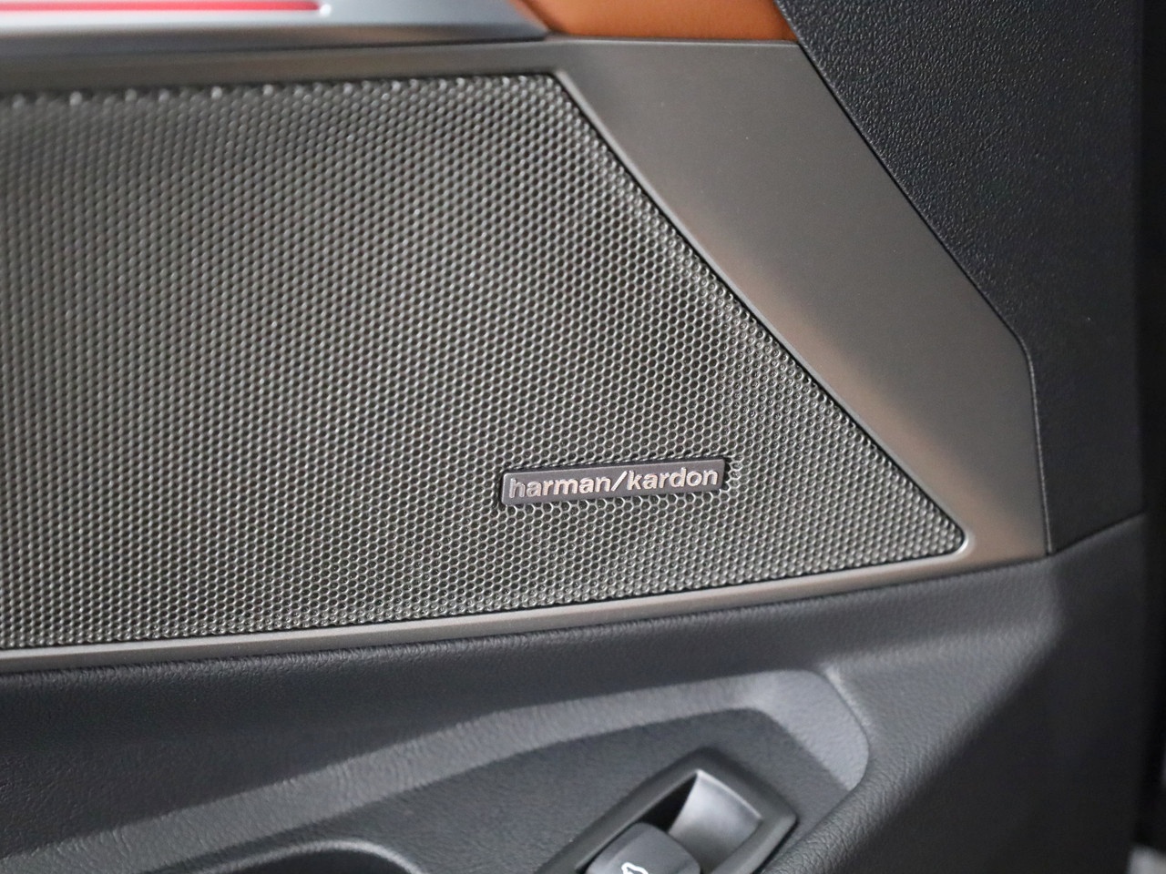 BMW M3 Touring xDrive Competition M-image-19