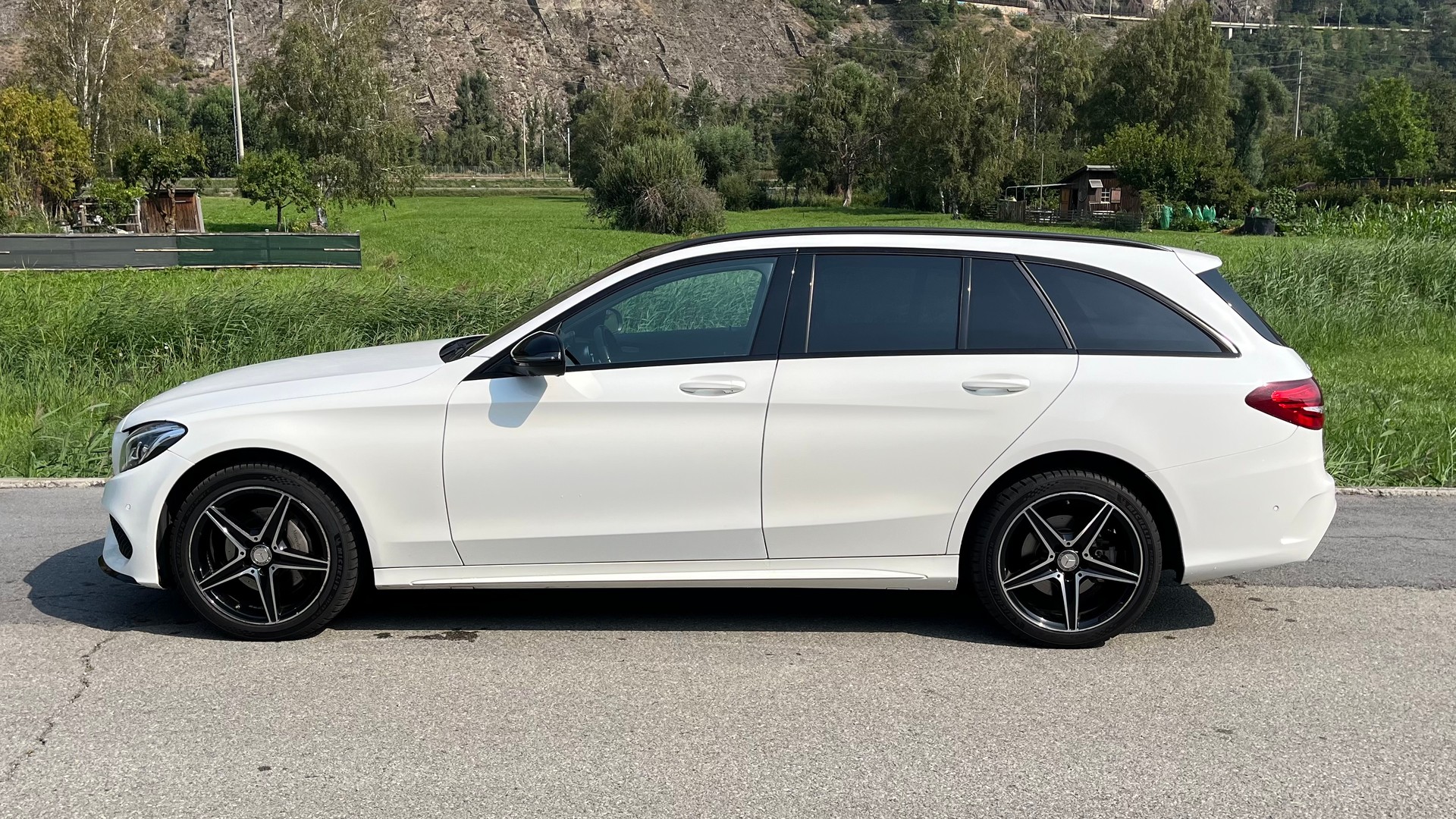 MERCEDES-BENZ C 200 AMG Line 4Matic 7G-Tronic-image-1