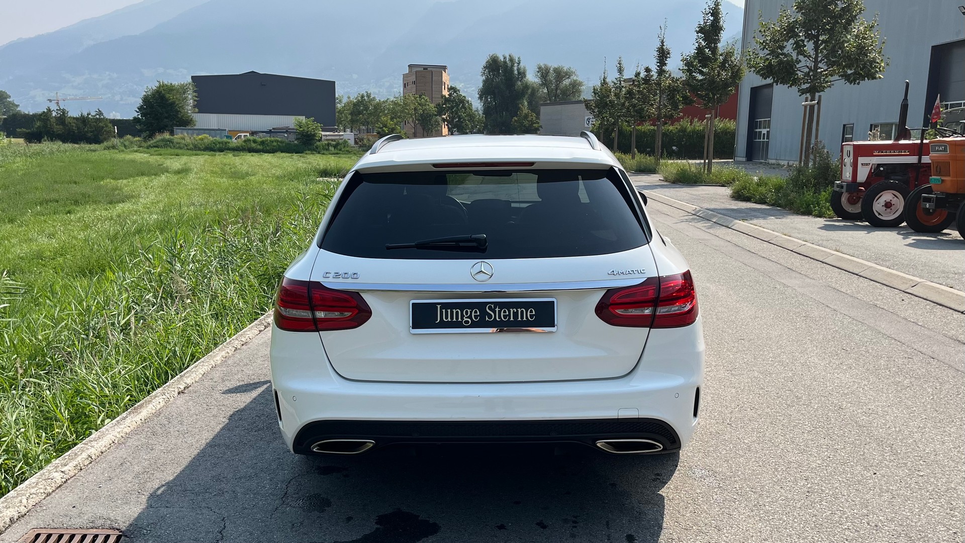MERCEDES-BENZ C 200 AMG Line 4Matic 7G-Tronic-image-3