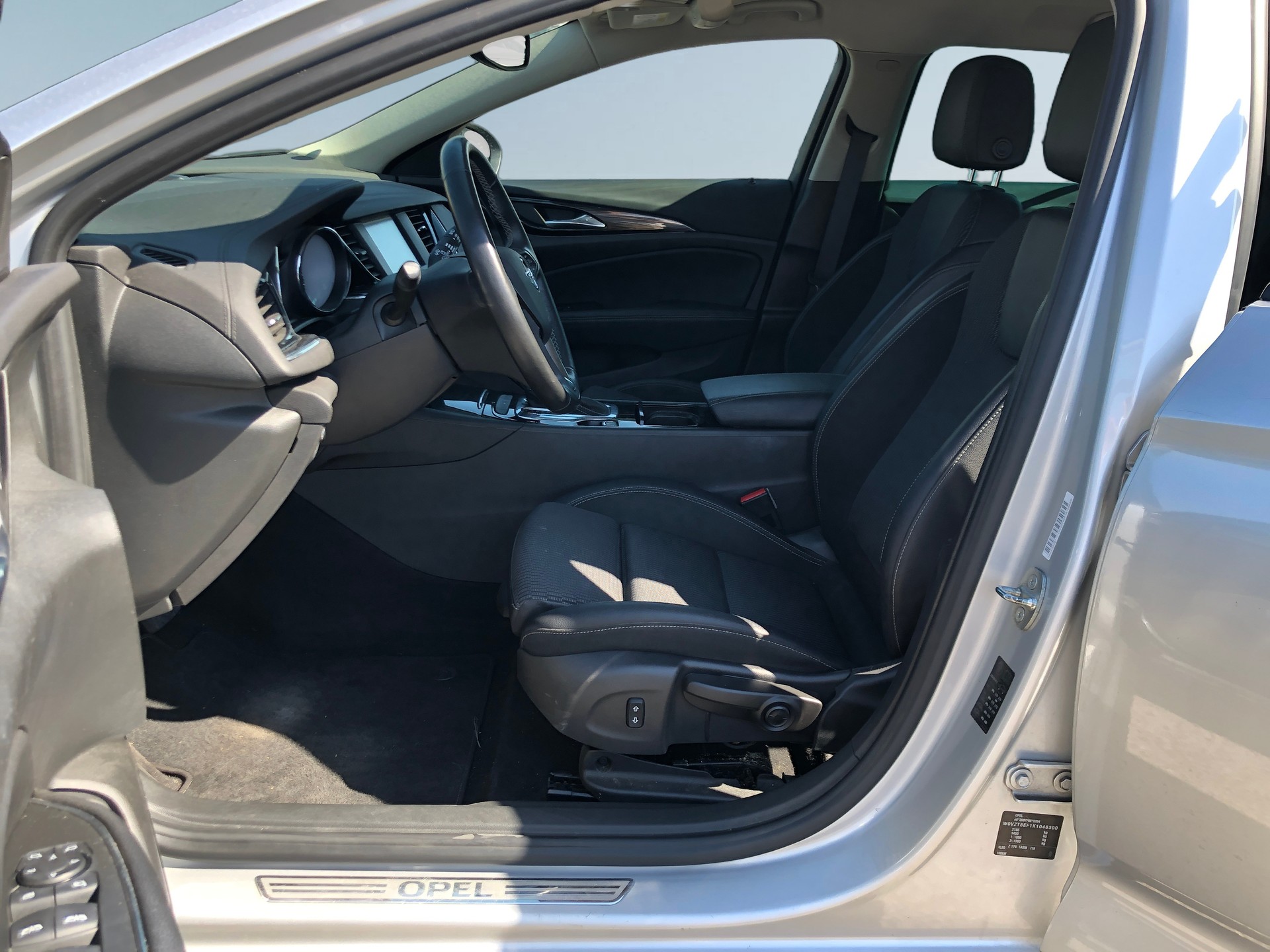 OPEL Sports Tourer-image-12