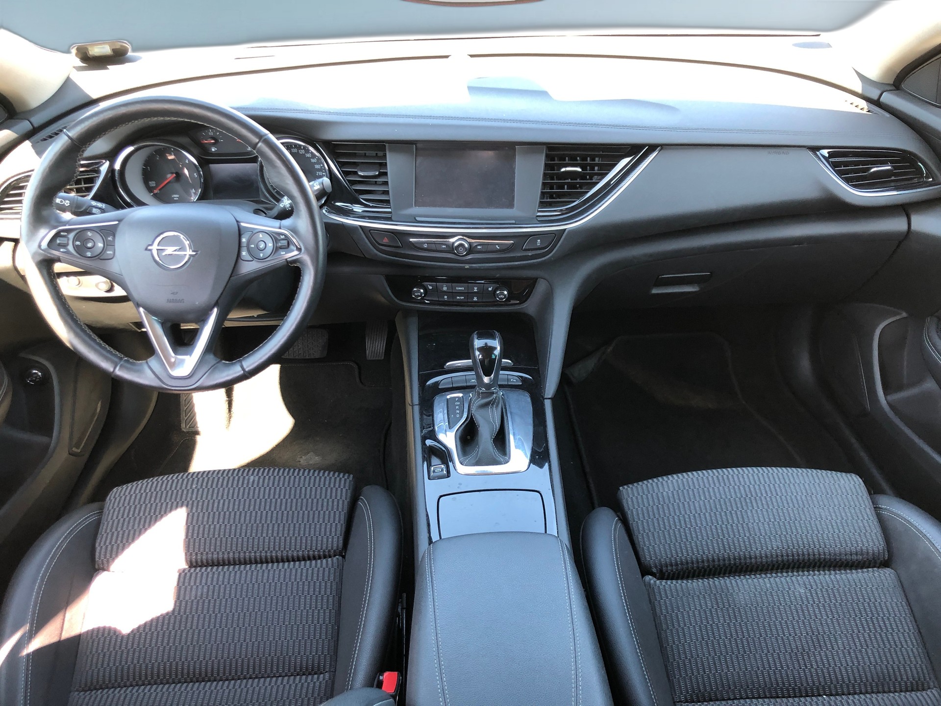 OPEL Sports Tourer-image-11