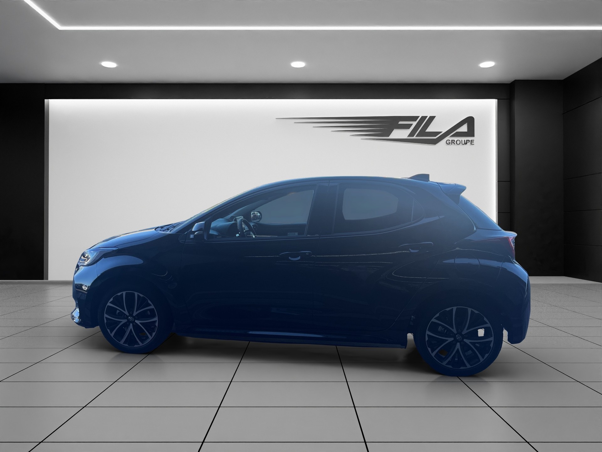 TOYOTA YARIS 1.5 VVT-i HSD Trend-image-3