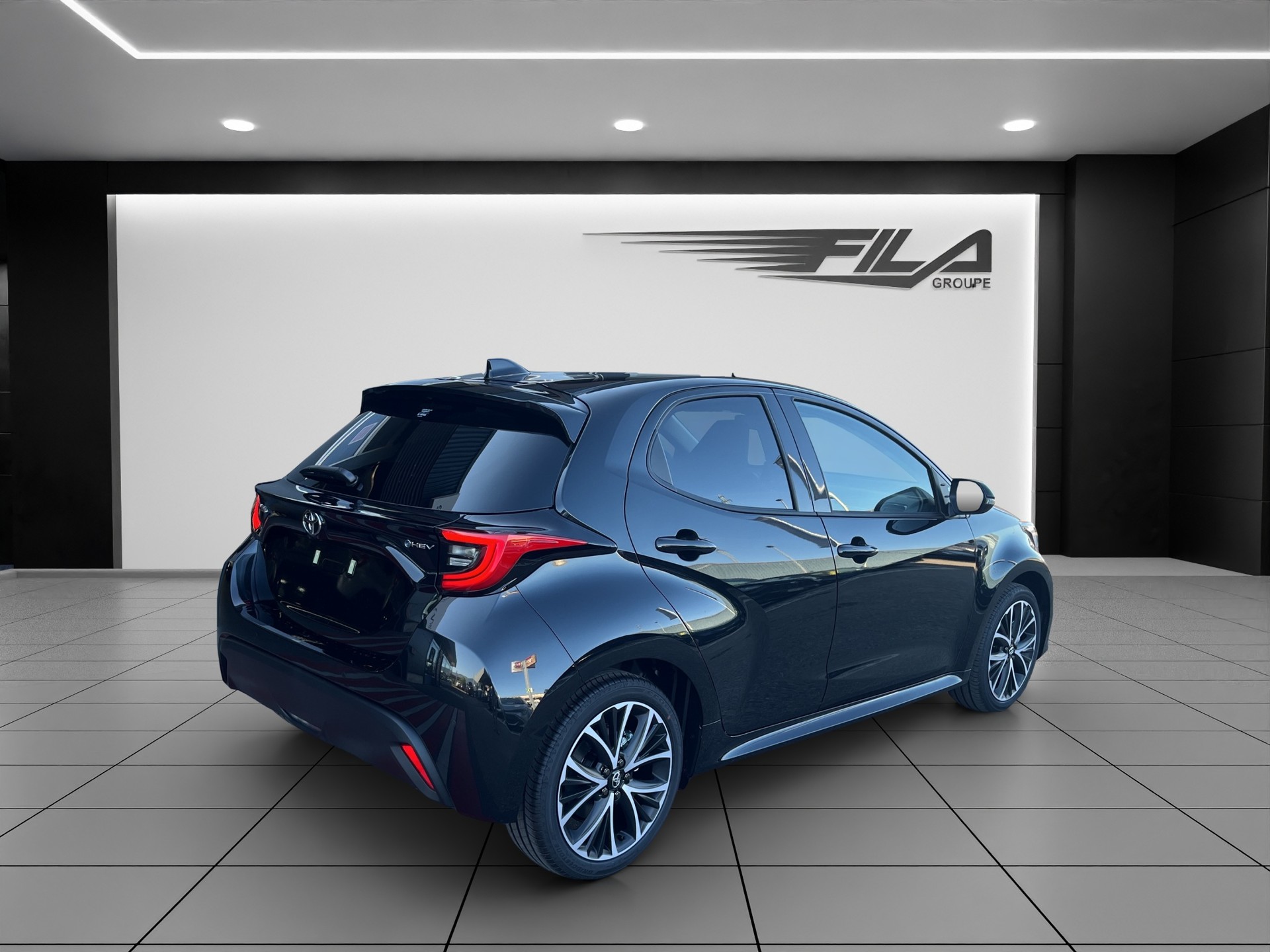 TOYOTA YARIS 1.5 VVT-i HSD Trend-image-5