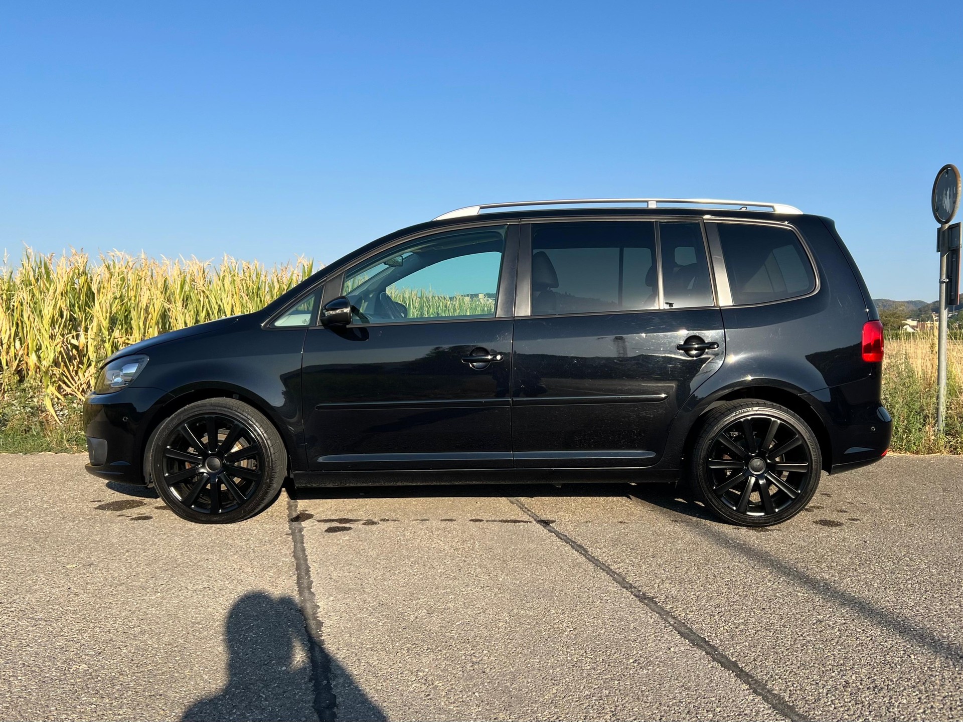 VW Touran 1.4 TSI Highline DSG-image-1