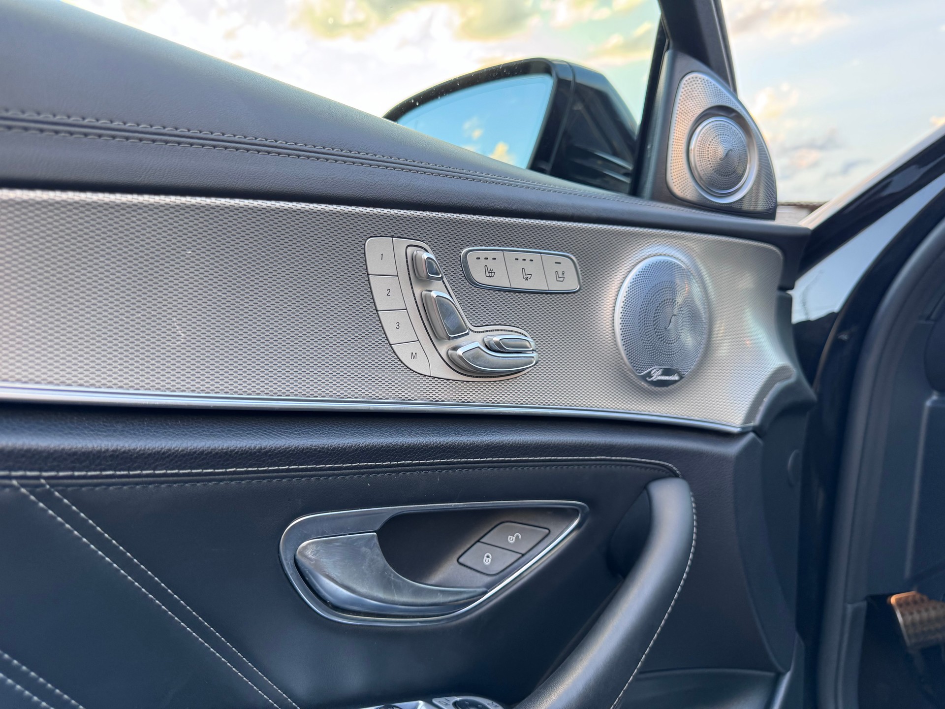 MERCEDES-BENZ E 63 AMG S 4Matic Speedshift MCT-image-12