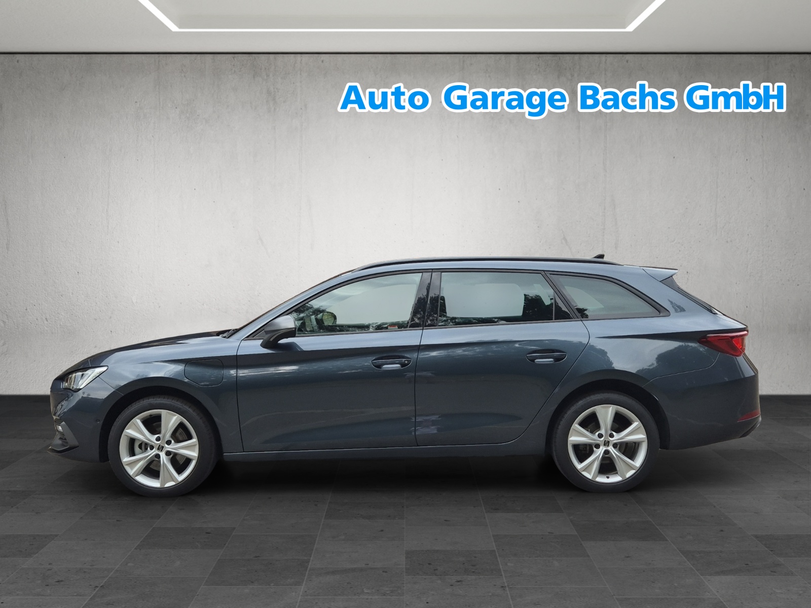 SEAT Leon ST 1.5 eHybrid pHEV DSG FR-image-3