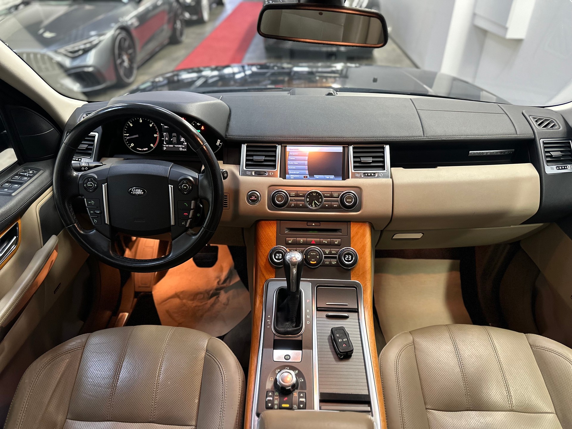 LAND ROVER Range Rover Sport 3.0 TDV6 HSE Automatic-image-8