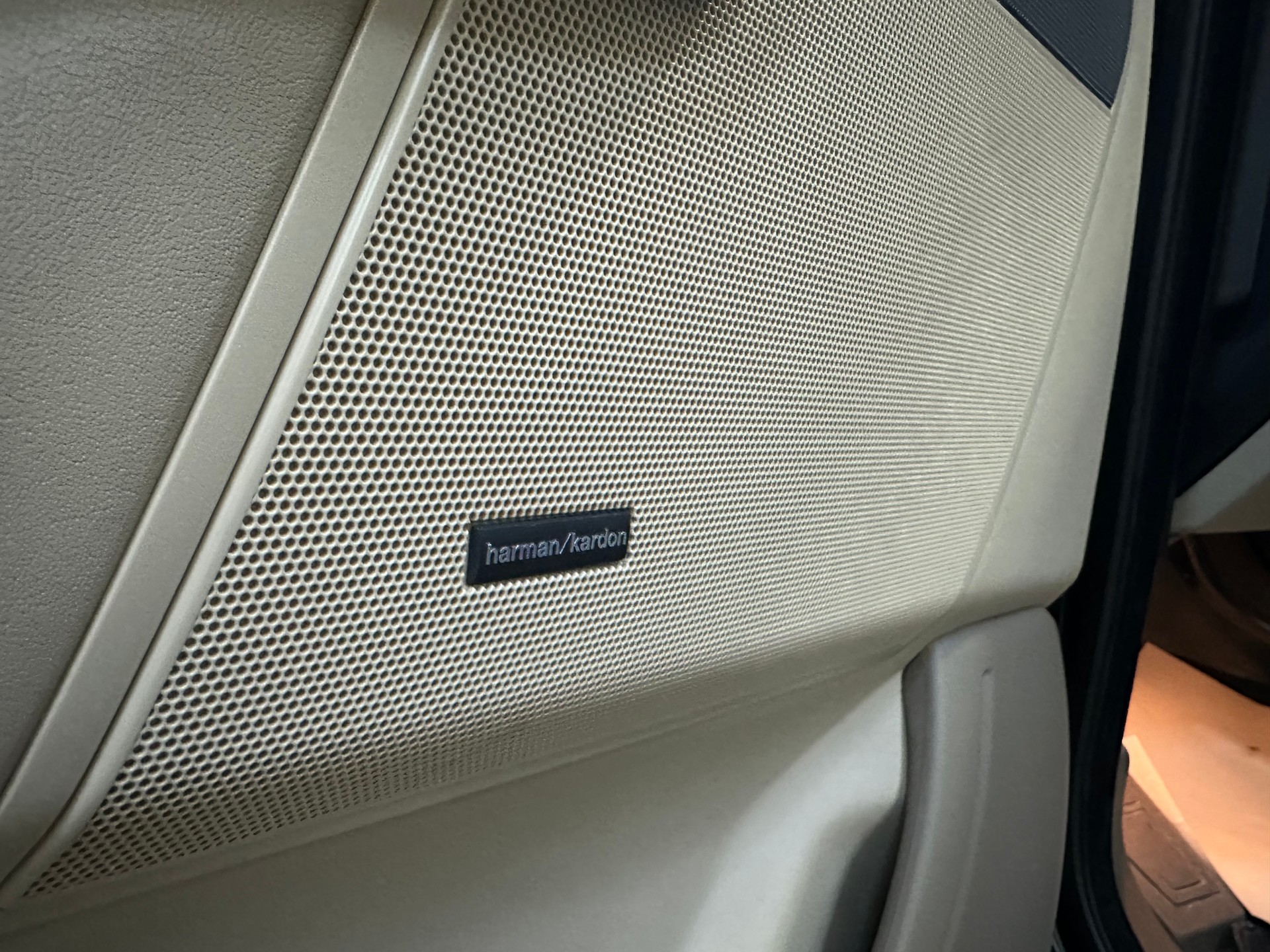 LAND ROVER Range Rover Sport 3.0 TDV6 HSE Automatic-image-12