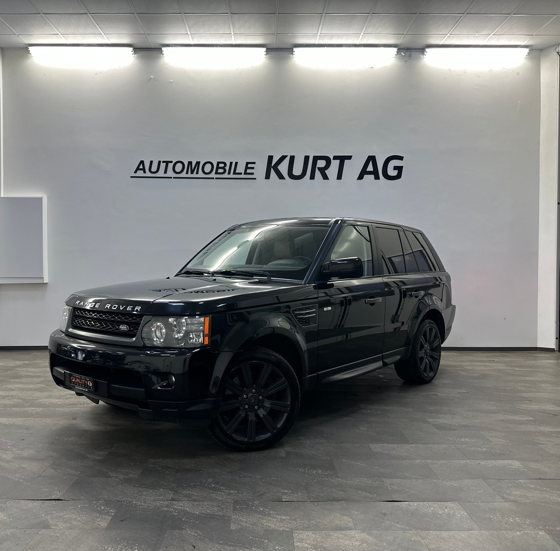 LAND ROVER Range Rover Sport 3.0 TDV6 HSE Automatic-image-0