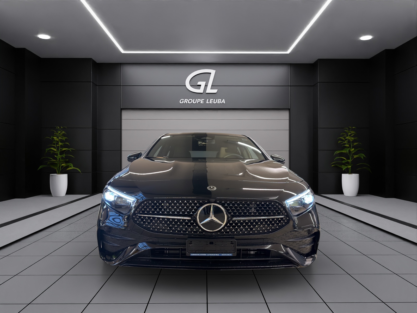 MERCEDES-BENZ A 220 4Matic 8G-DCT-showroom-element-1
