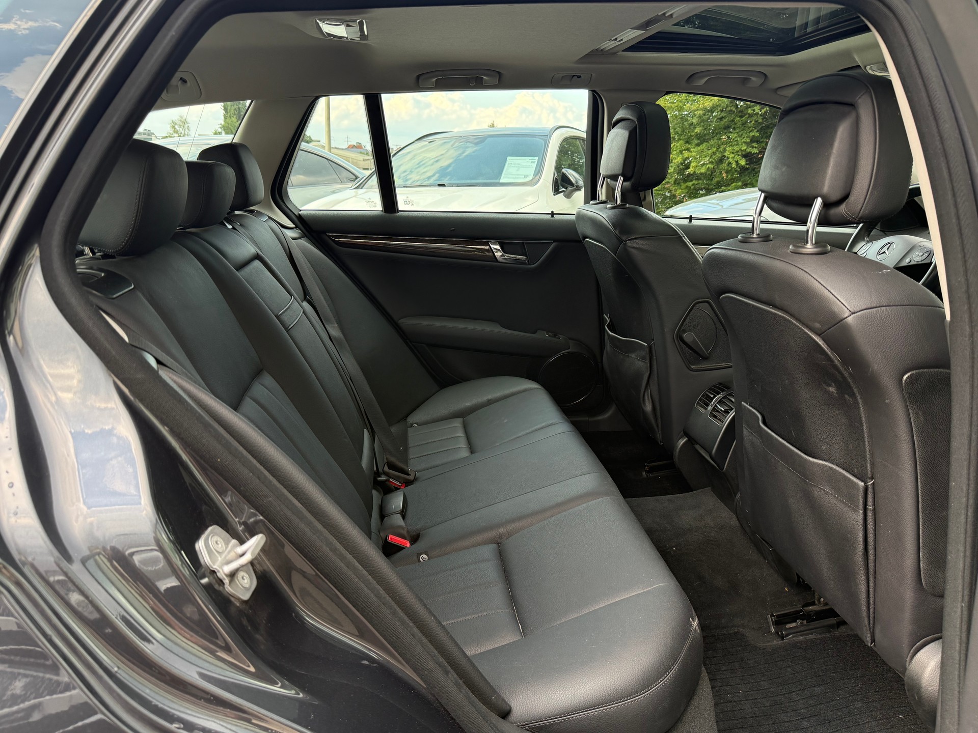 MERCEDES-BENZ C 350 CDI BlueEfficiency Elégance 4Matic 7G-Tronic-image-10