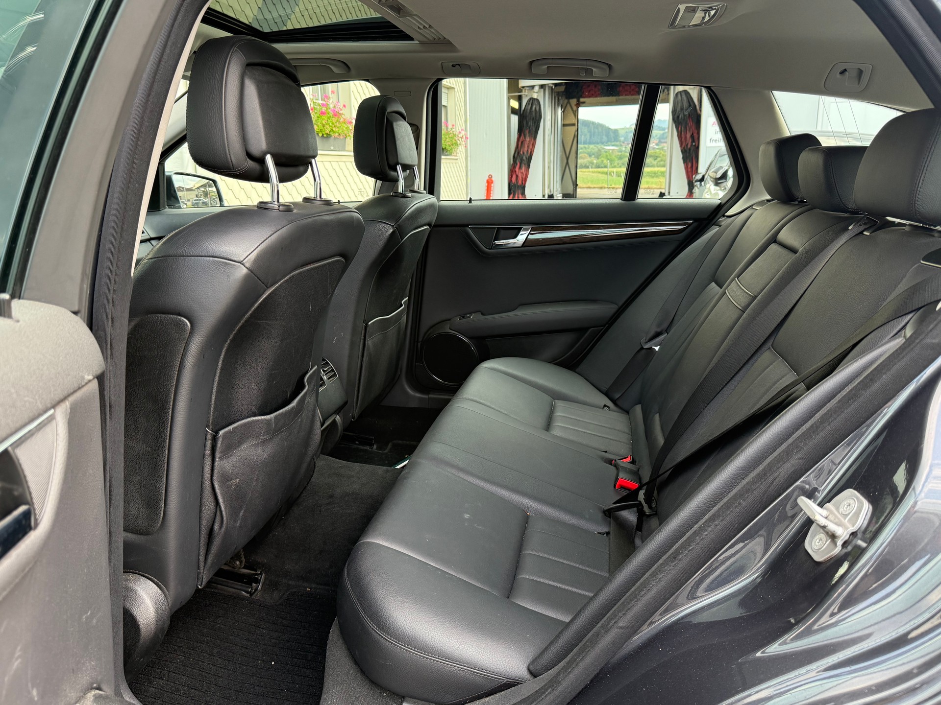 MERCEDES-BENZ C 350 CDI BlueEfficiency Elégance 4Matic 7G-Tronic-image-9