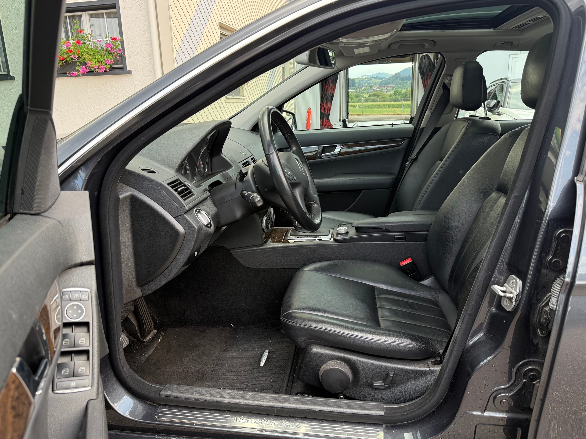 MERCEDES-BENZ C 350 CDI BlueEfficiency Elégance 4Matic 7G-Tronic-image-7