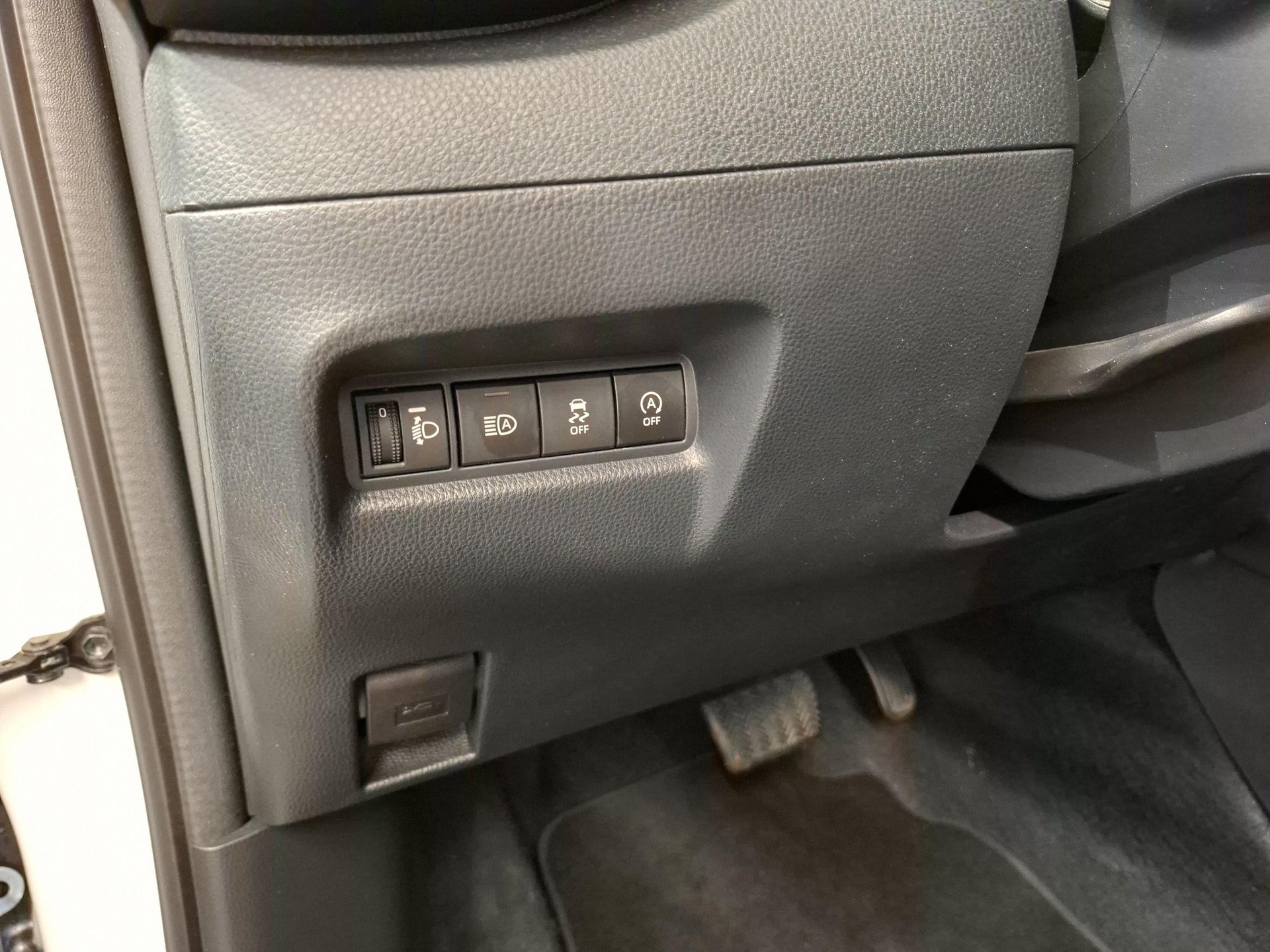 TOYOTA Aygo X 1.0 VVT-i Comfort-image-15