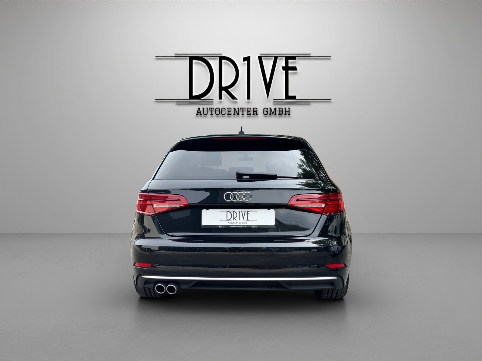 AUDI A3 Sportback 40 TFSI Sport Attraction quattro S-tronic-image-5