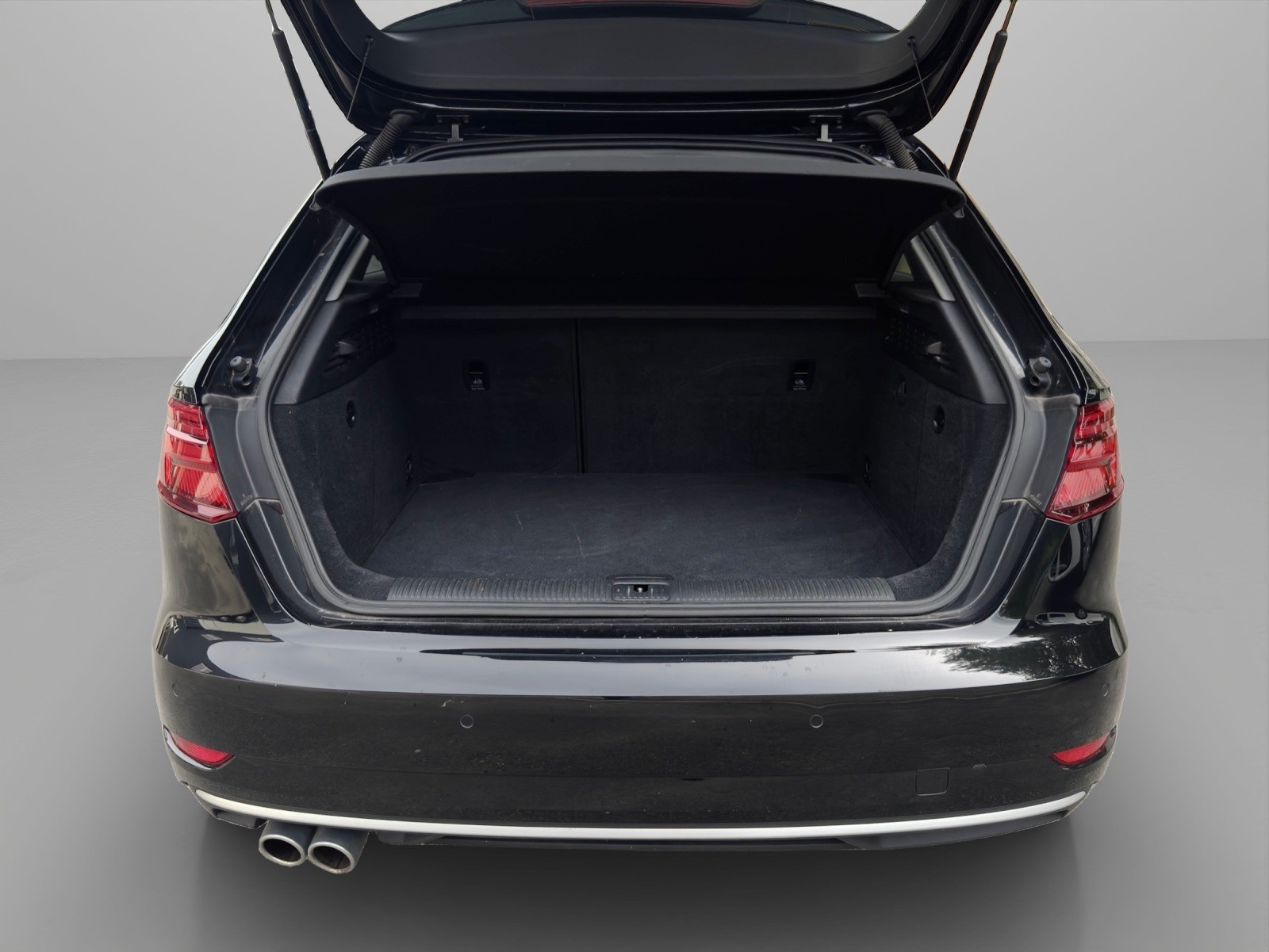 AUDI A3 Sportback 40 TFSI Sport Attraction quattro S-tronic-image-11