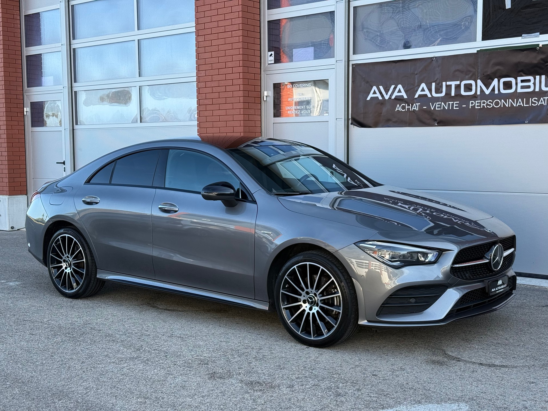 MERCEDES-BENZ CLA 250 e AMG Line 8G-DCT-image-8