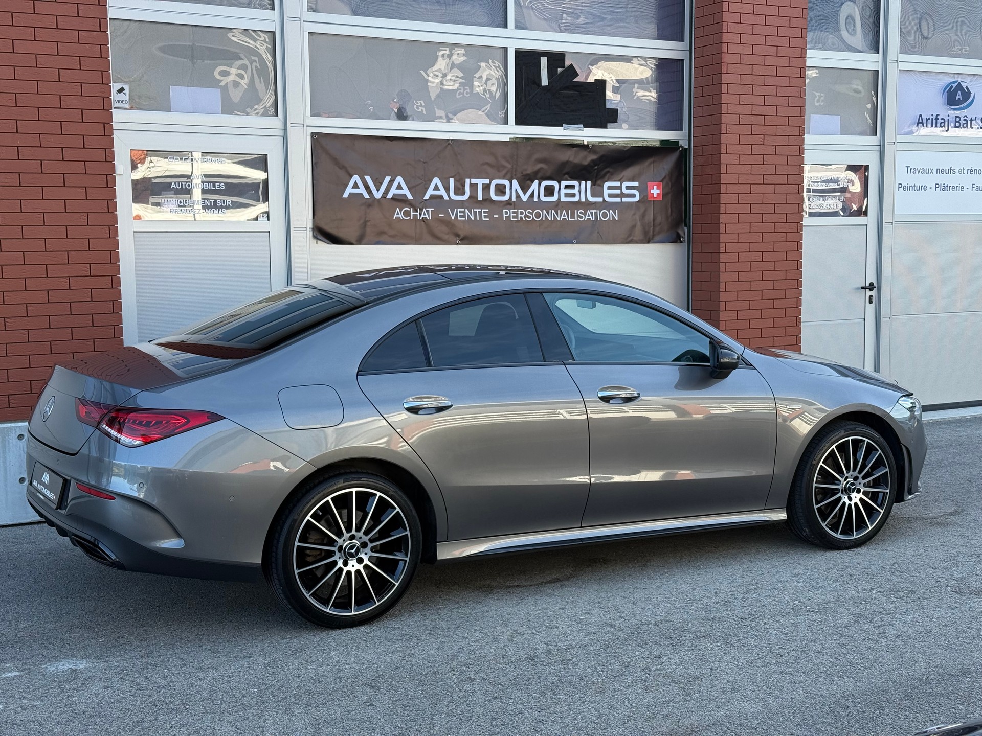 MERCEDES-BENZ CLA 250 e AMG Line 8G-DCT-image-10