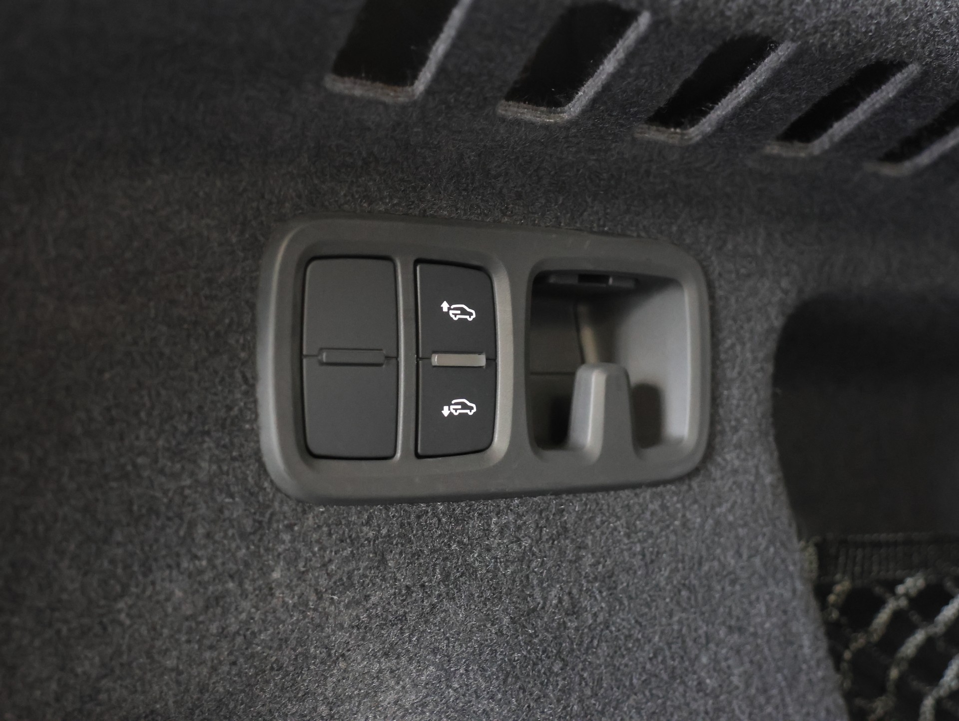 AUDI RSQ8 quattro tiptronic *Sitzheizung* *360 Kamera* *Panoramadach*-image-45